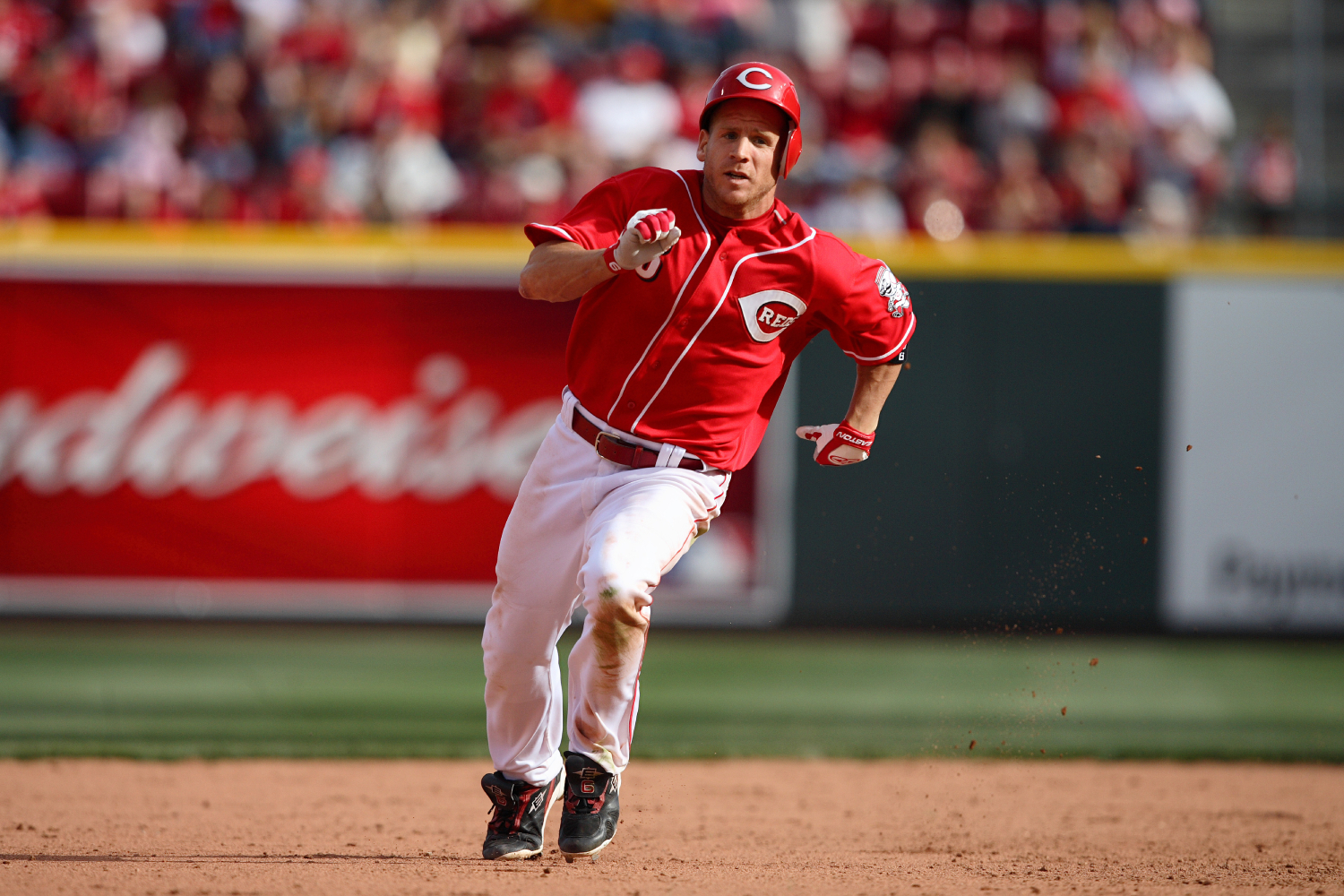 Ryan Freel became a fan favorite while playing for the Cincinnati Reds. He, however, sadly died shortly after his baseball career.