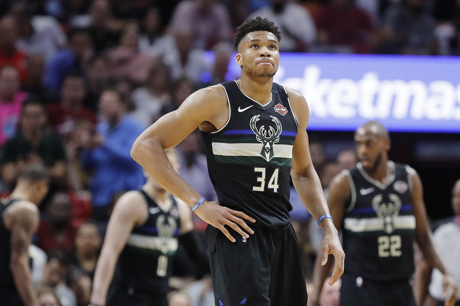 Giannis Antetokounmpo Bucks Scottie Pippen