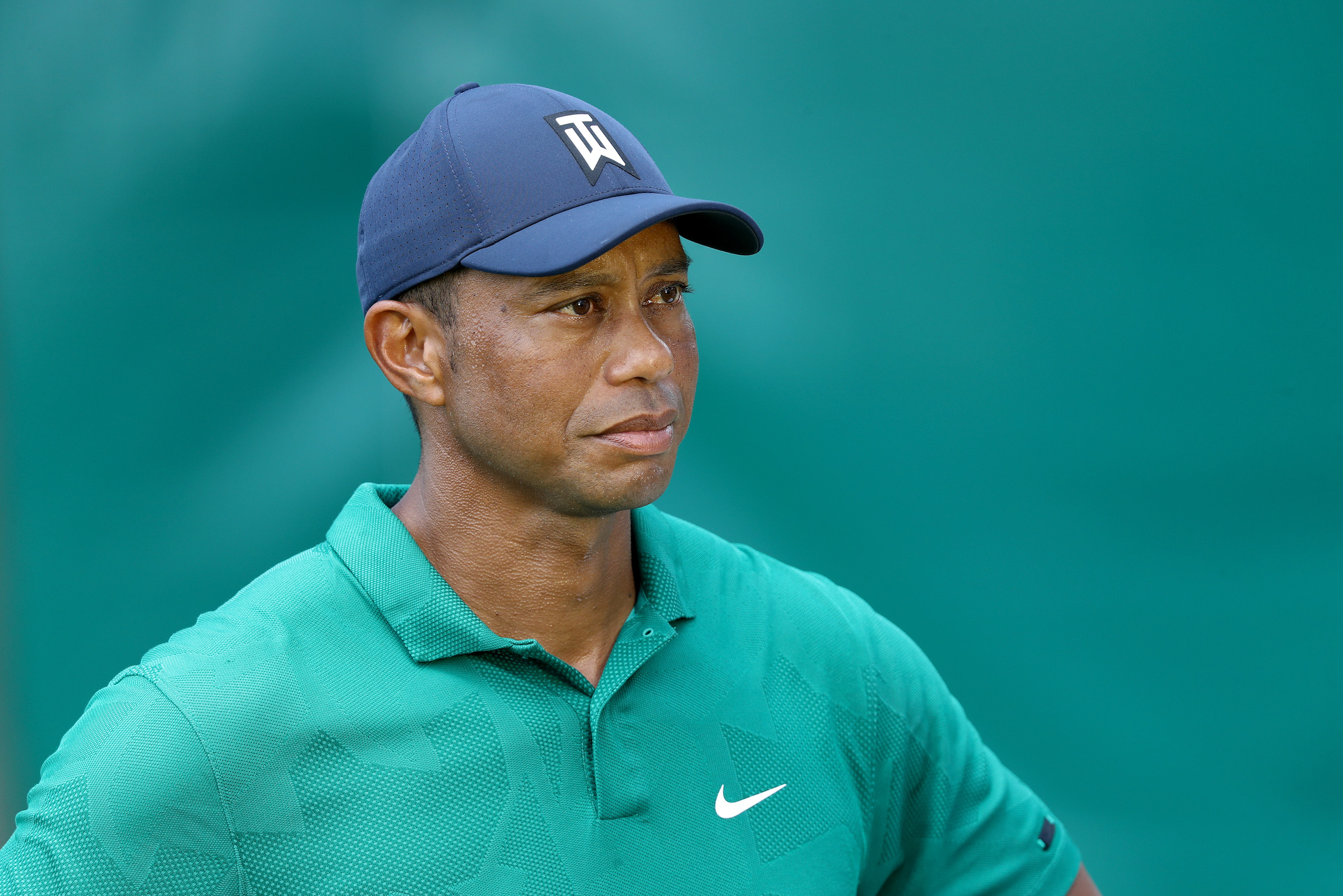 Tiger Woods has earned millions playing golf, but didn't treat some Navy SEALs to lunch.