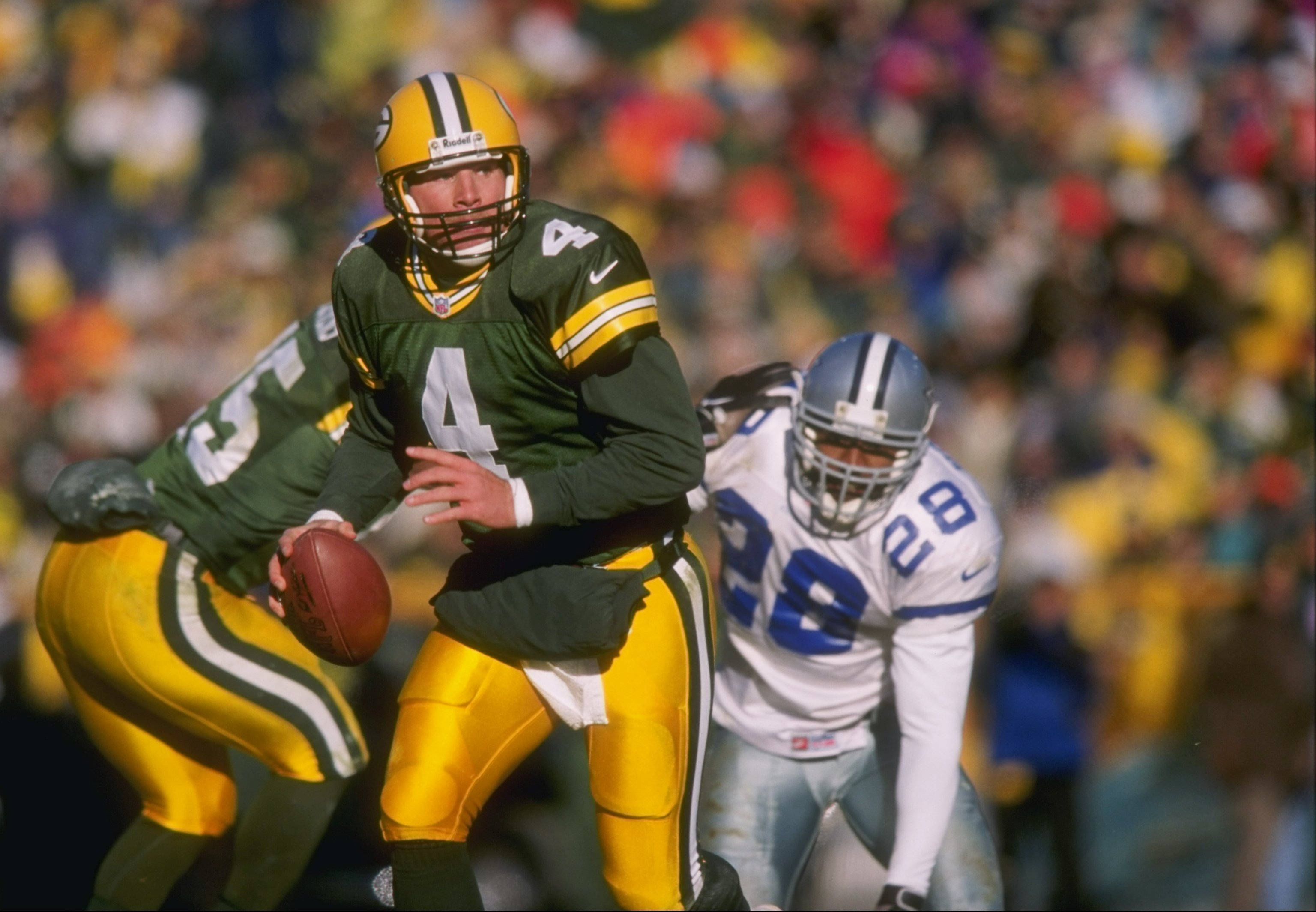Brett Favre Finds a New Way to Deal With His Aches and Pains