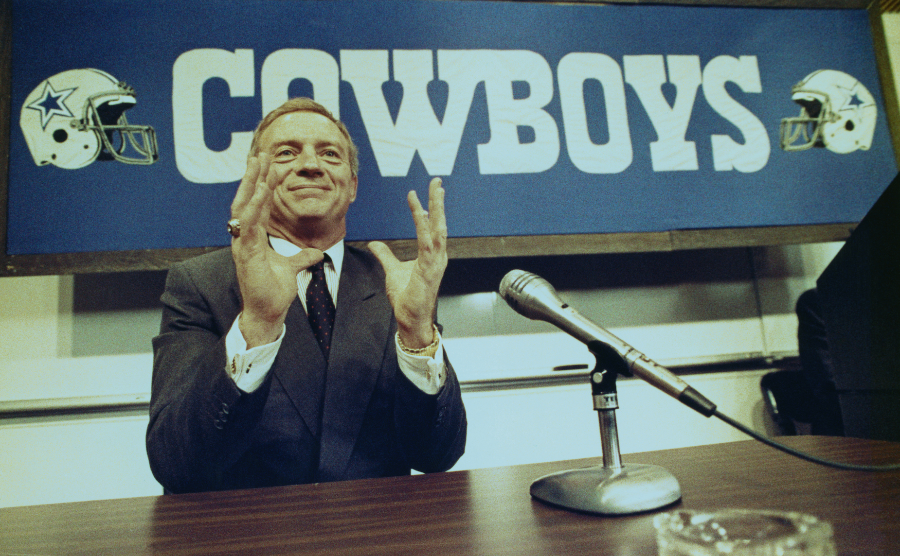 Jerry Jones gave Herschel Walker "houses and cars and all sorts of junk" so he'd accept a trade to the Minnesota Vikings.