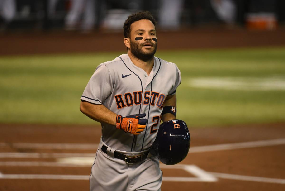 Houston Astros second baseman José Altuve is one of nine active players with a batting above .300 as of Aug. 13, 2020.
