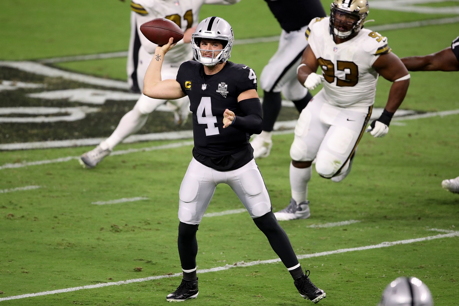 Raiders Qb Derek Carr Ready For Monday Night Welcome To Las Vegas