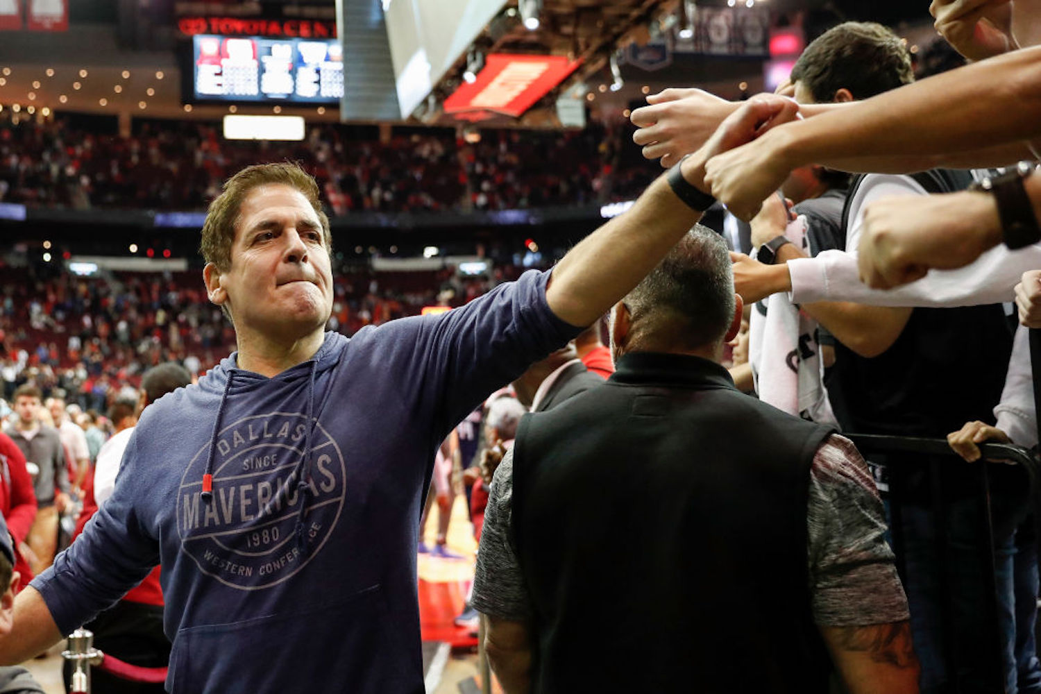 Delonte West has had a rough go in retirement, so Mark Cuban is lending a helping hand by offering to pay for his rehab.