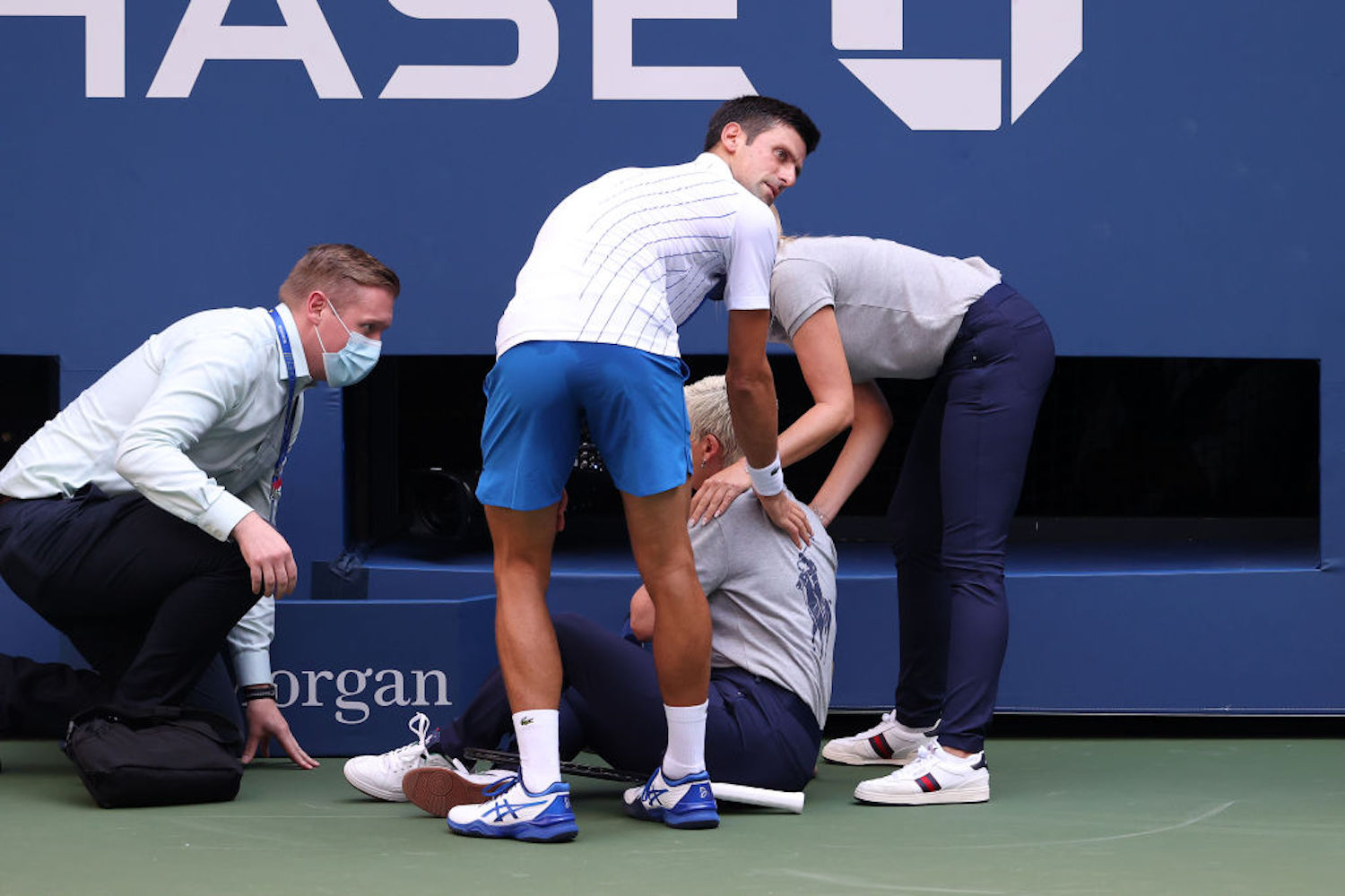 Novak Djokovic's temper tantrum got him kicked out of the U.S. Open, so who takes his place as the new favorite to win the tournament?