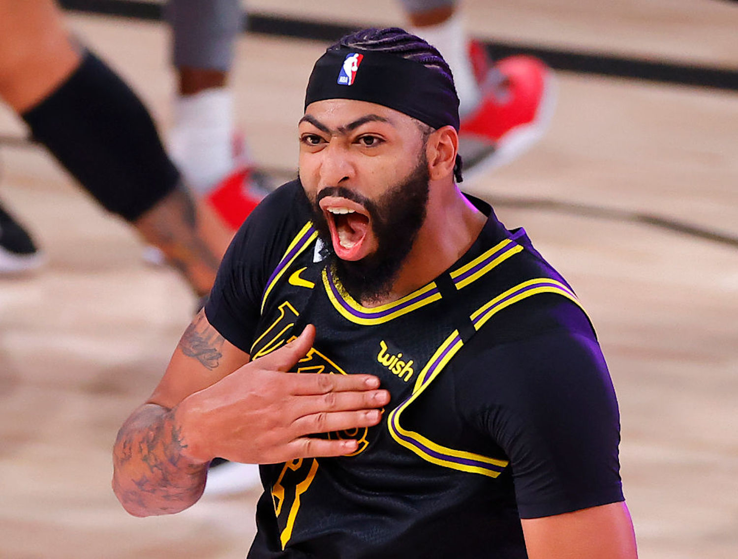 Anthony Davis saved the Lakers with a buzzer-beating 3-pointer in Game 2 of the WCF, and the first thing he did after was honor Kobe Bryant.