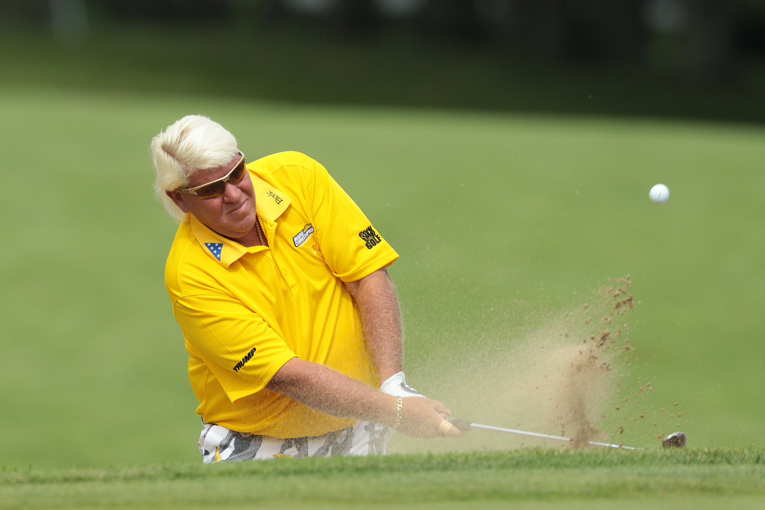 John Daly reveals bladder cancer diagnosis.