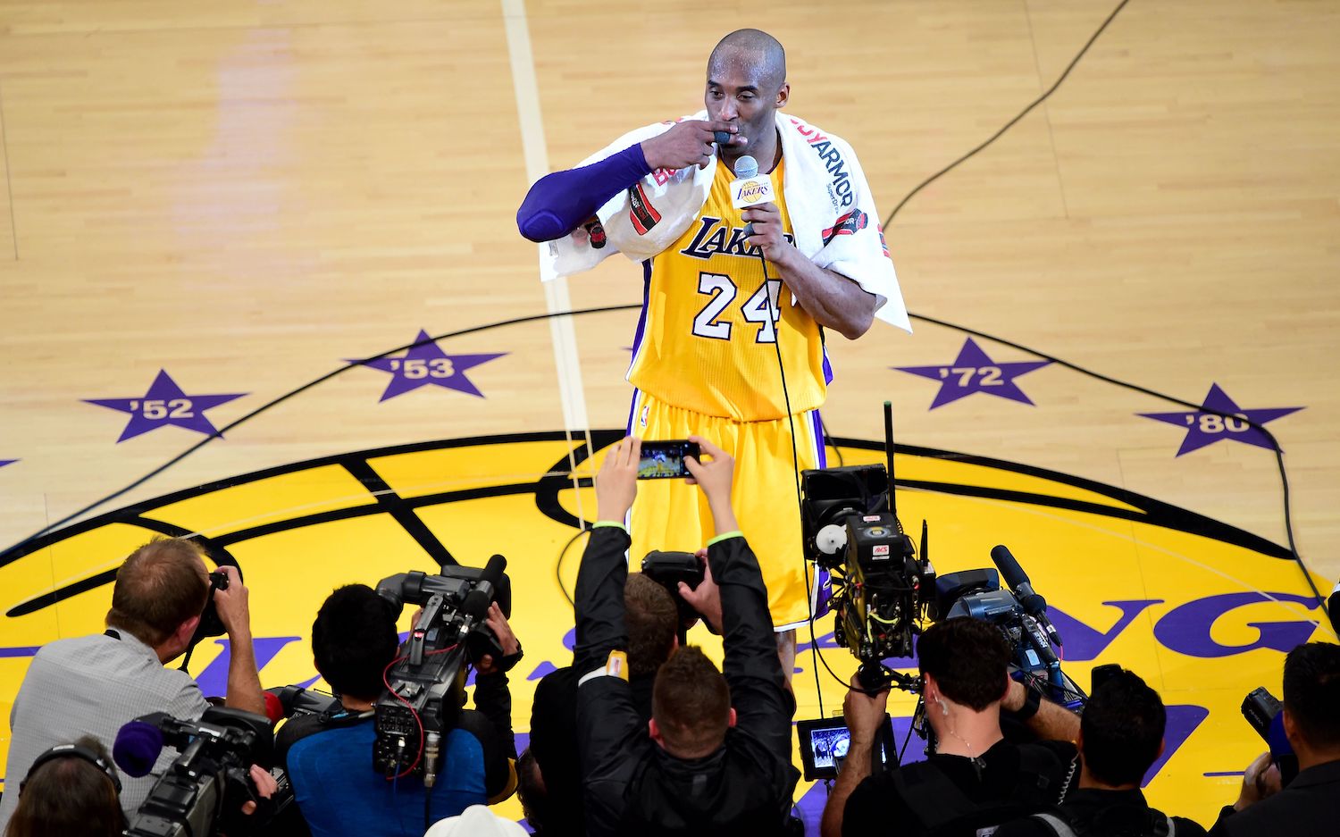 A Piece of Kobe Bryant Memorabilia That Lets Fans Take the Floor