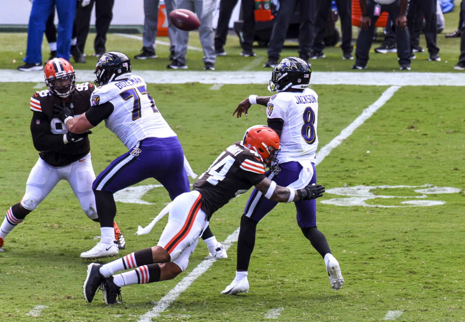 Lamar Jackson and the Baltimore Ravens cruised Sunday.