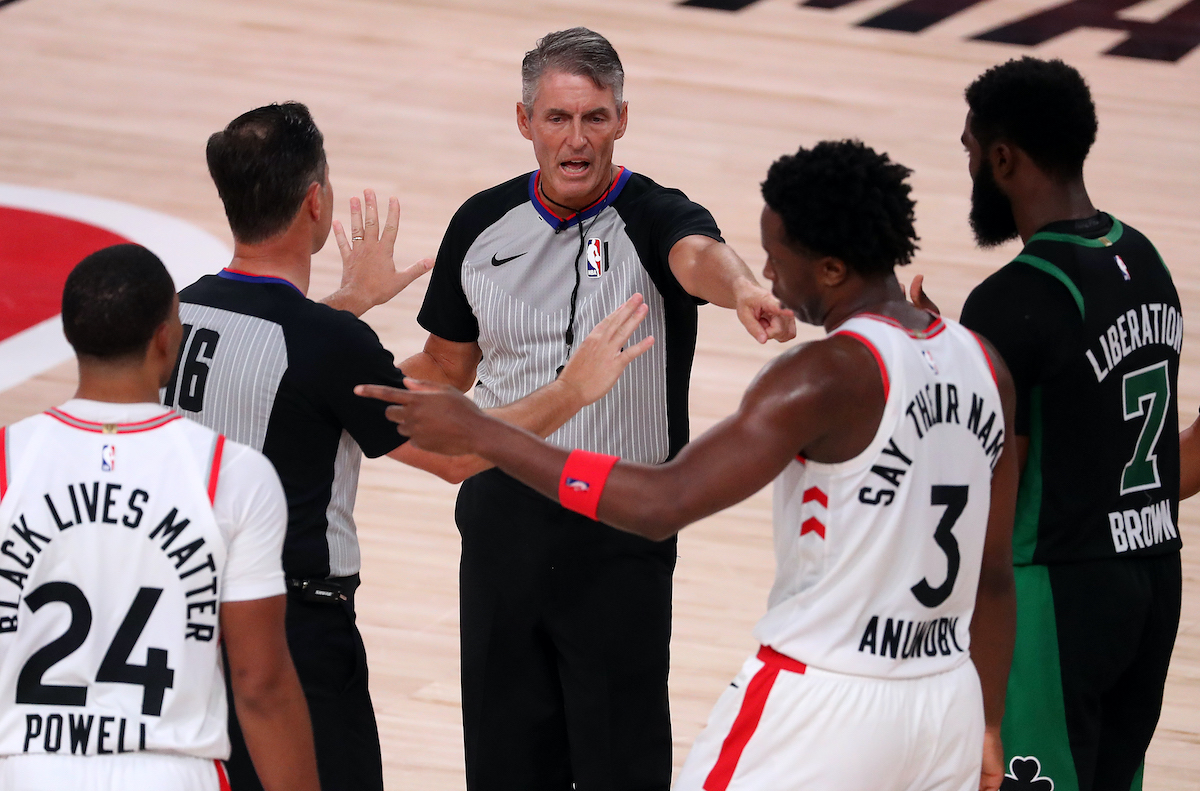 NBA Referees Sent an Uplifting Message to the Players