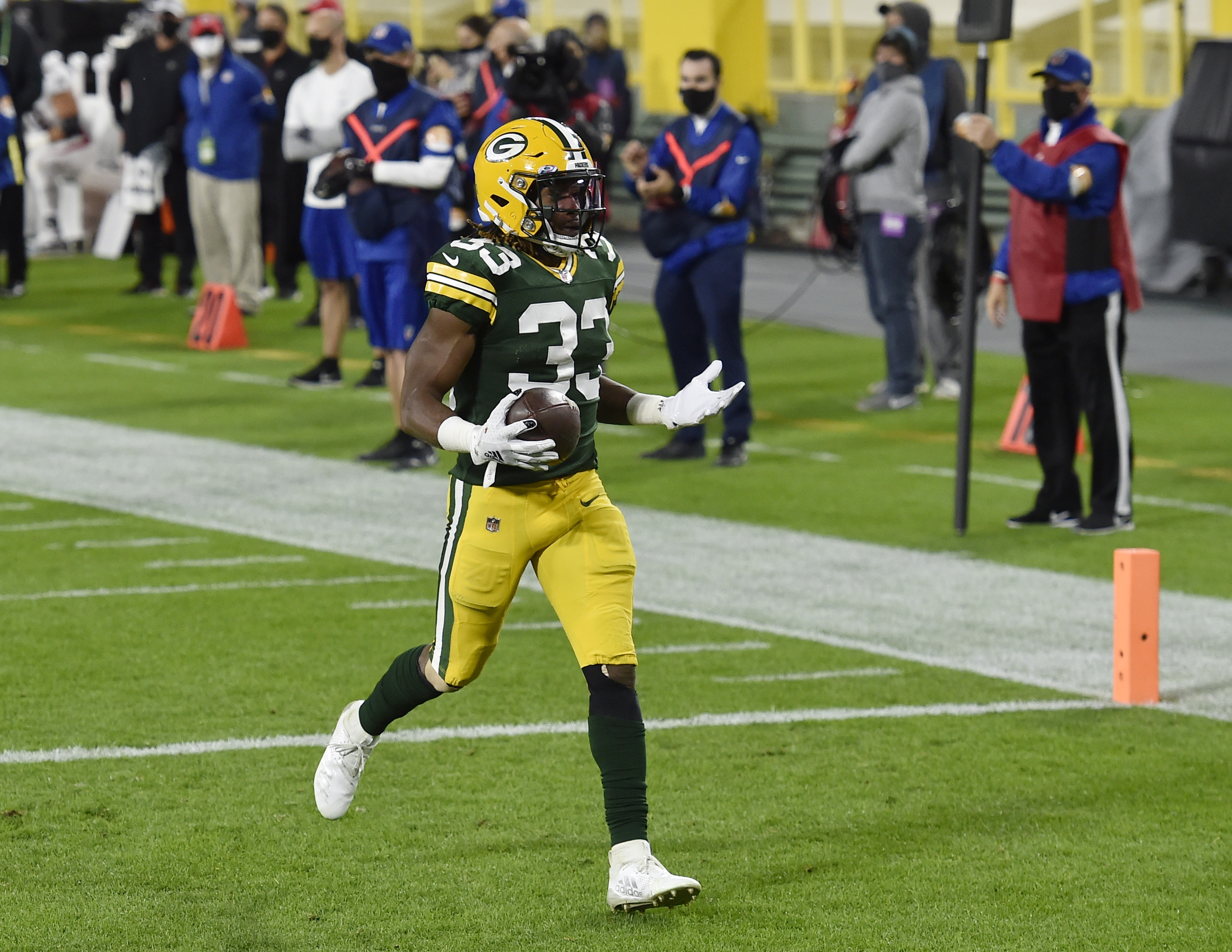 Aaron Jones may be getting a familiar face on the Green Bay Packers.
