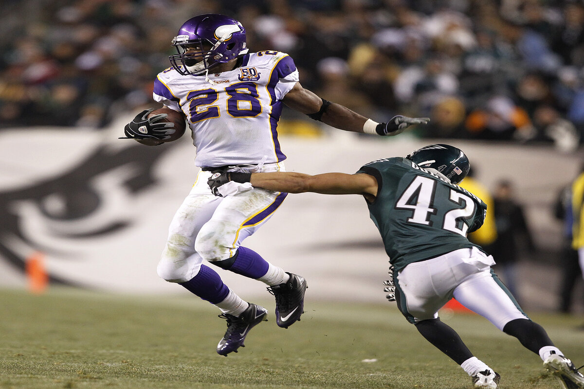 Adrian Peterson and the Vikings Won an Ultra-Rare Tuesday Night Game in 2010