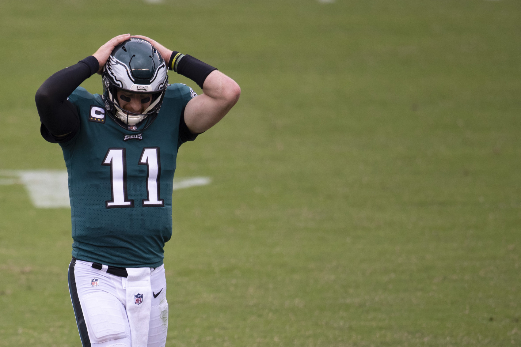 Carson Wentz has already struggled this season for the Philadelphia Eagles. Now, a COVID-19 issue could spell doom for him on Sunday.