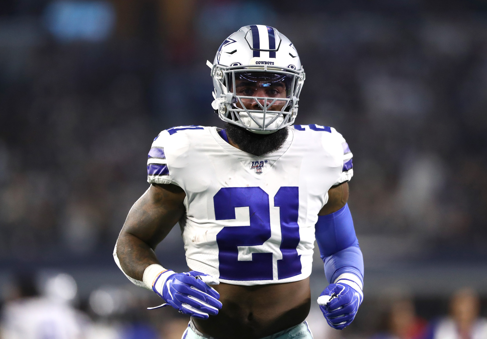 Why Does Ezekiel Elliott Wear a Small 'Crop Top' Jersey?