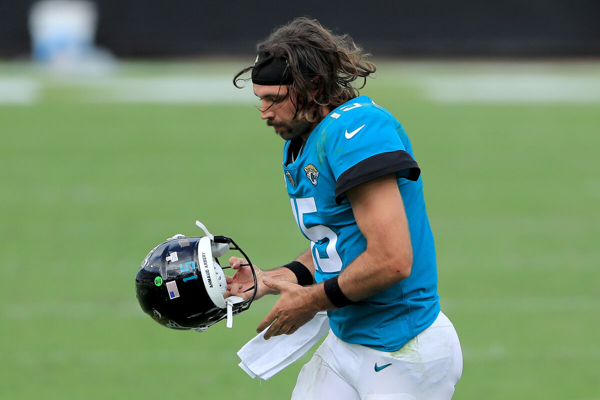 The honeymoon between Jacksonville Jaguars QB Gardner Minshew and head coach Doug Marrone could be over. Marrone just put Minshw on notice.