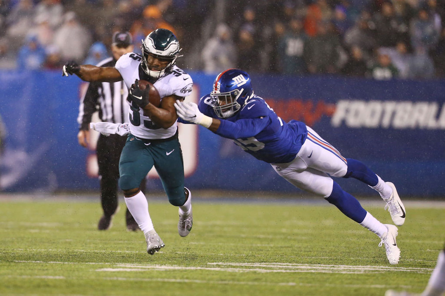 Fantasy Football: Eagles RB Boston Scott Is a Must-Add Off the Waiver Wire for Week 7