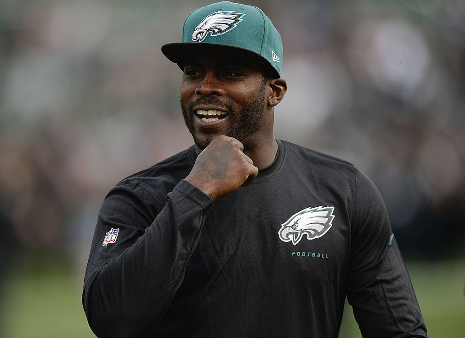 Michael Vick Sends Encouraging Message About Carson Wentz: ‘He’s Earning the $100M That He’s Making’