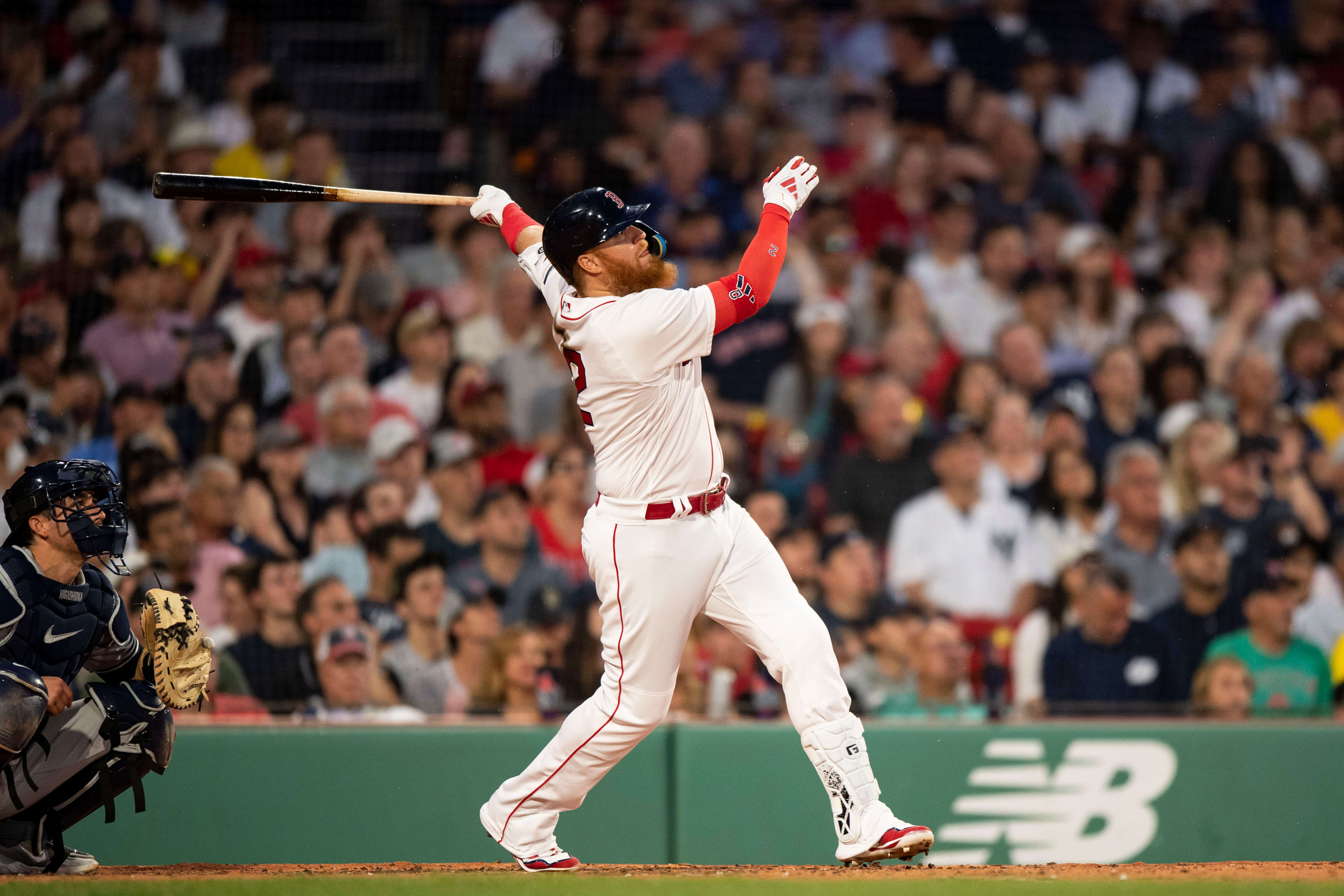Justin Turner of the Boston Red Sox hits a grand slam.