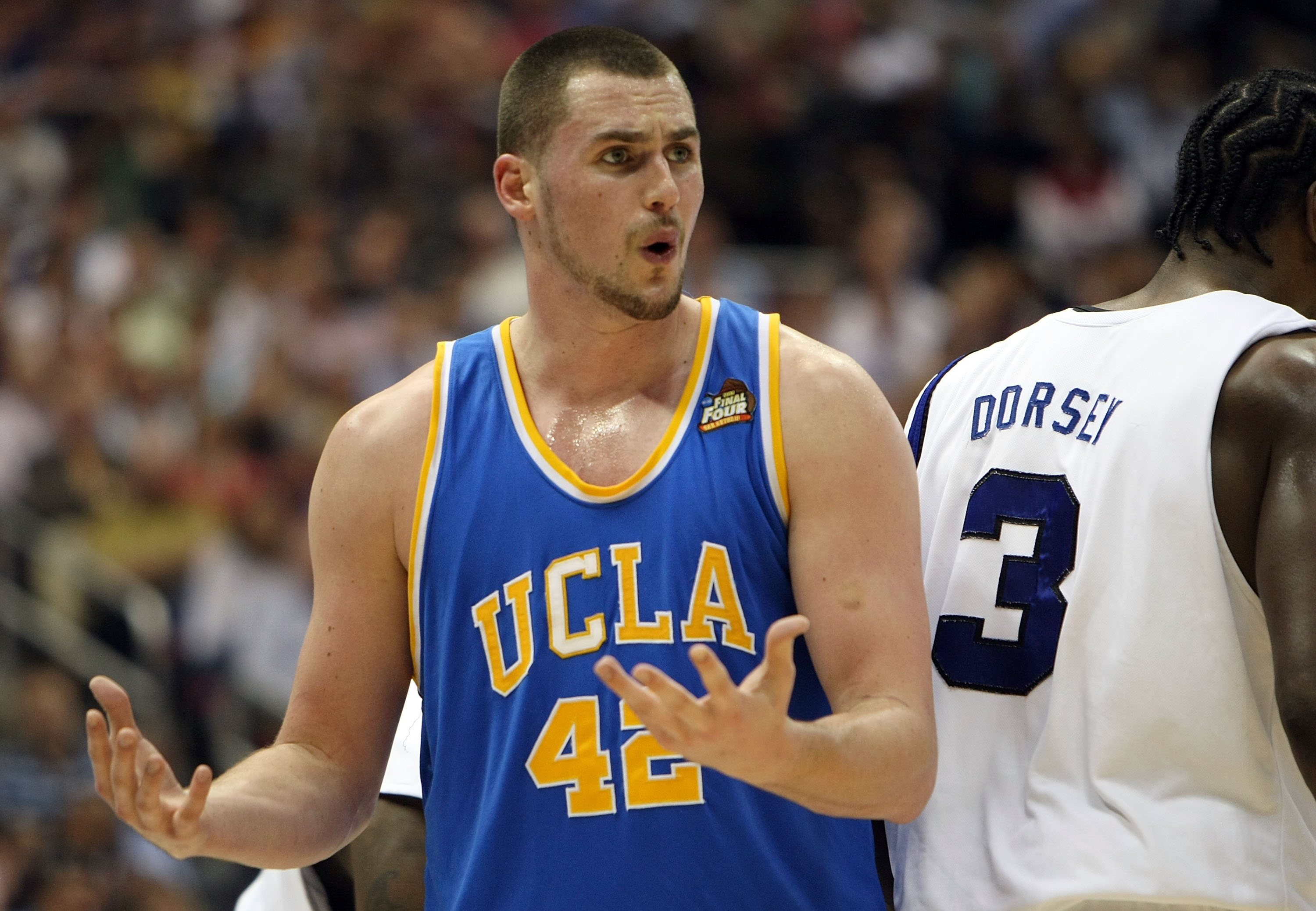 kevin love ucla jersey