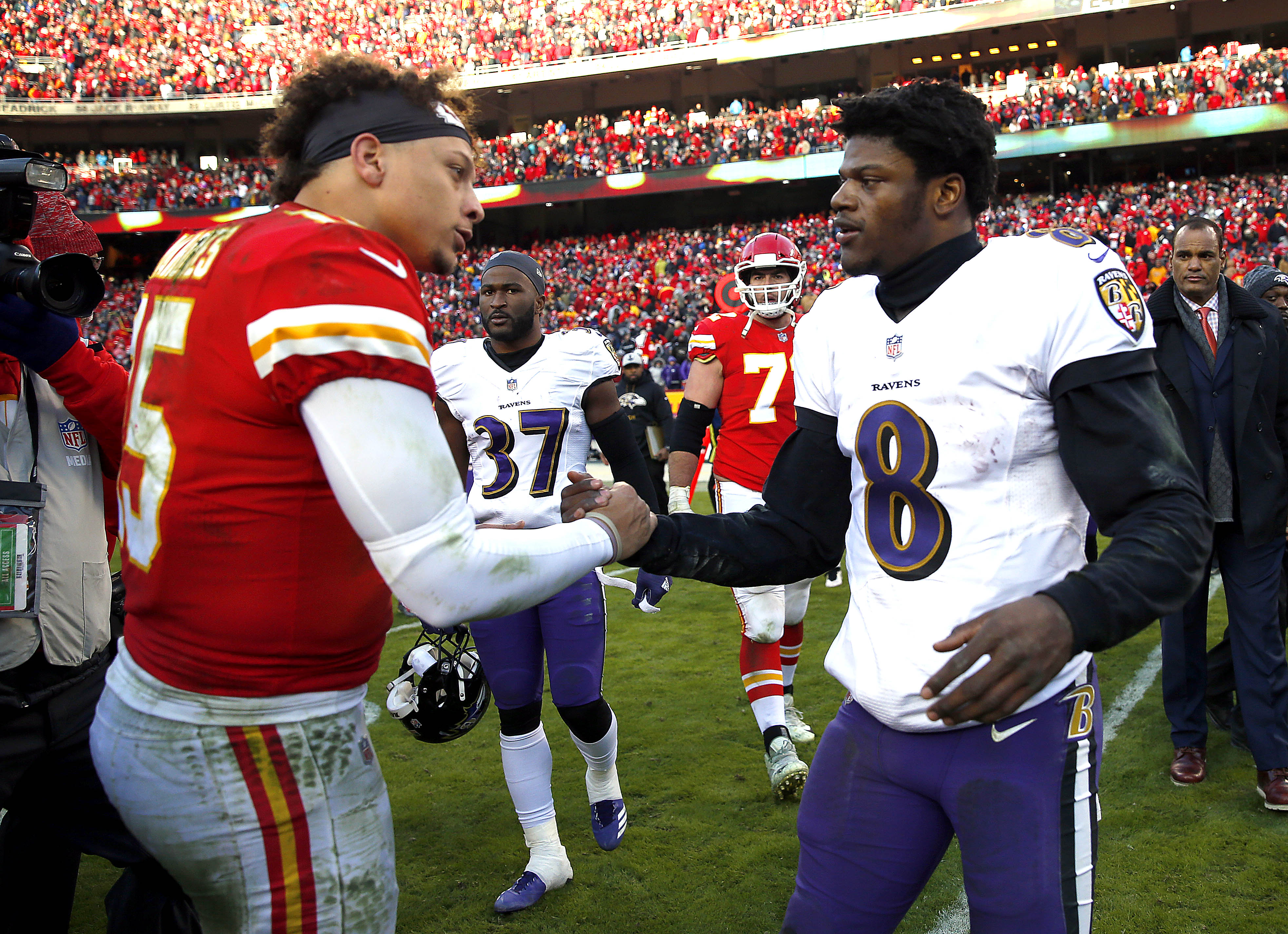 Steve Young Is Absolutely Blown Away by Lamar Jackson and Patrick Mahomes