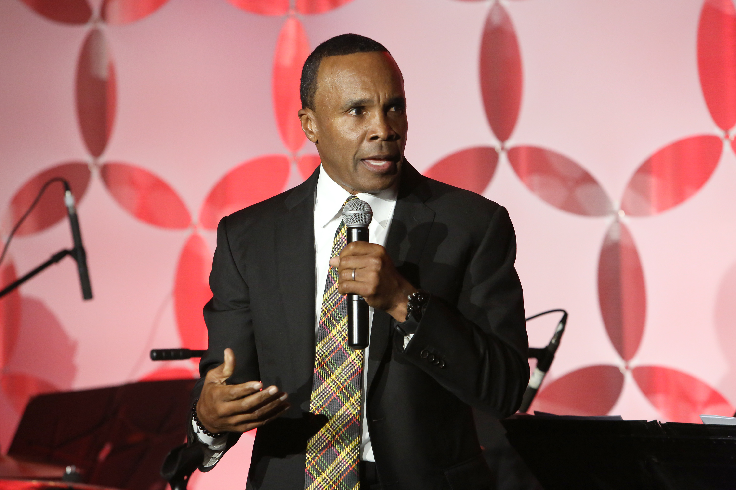 Sugar Ray Leonard needed AA meetings to find out what gratitude was.