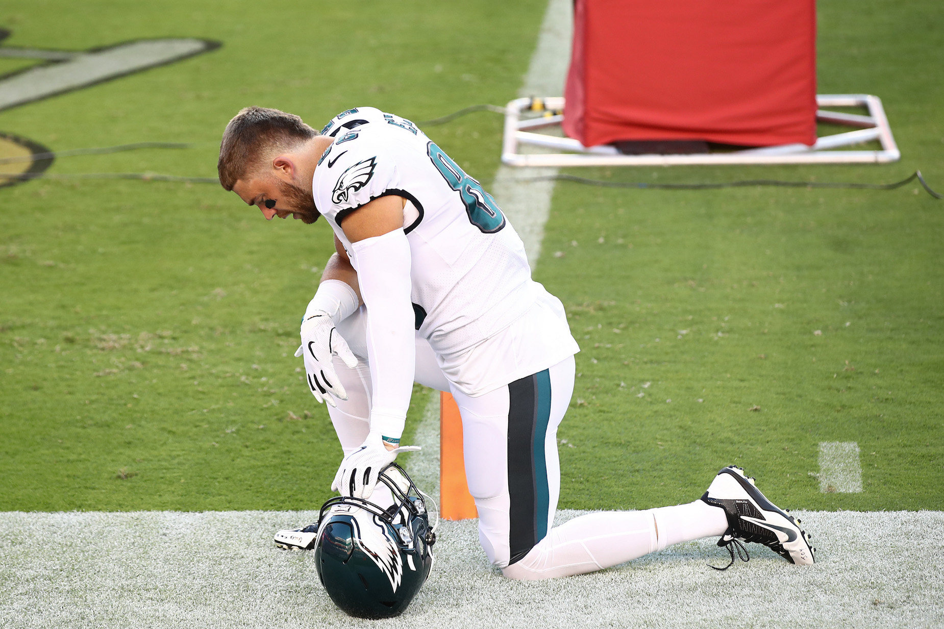 Zach Ertz's injury update is a brutal blow for the Philadelphia Eagles offense.
