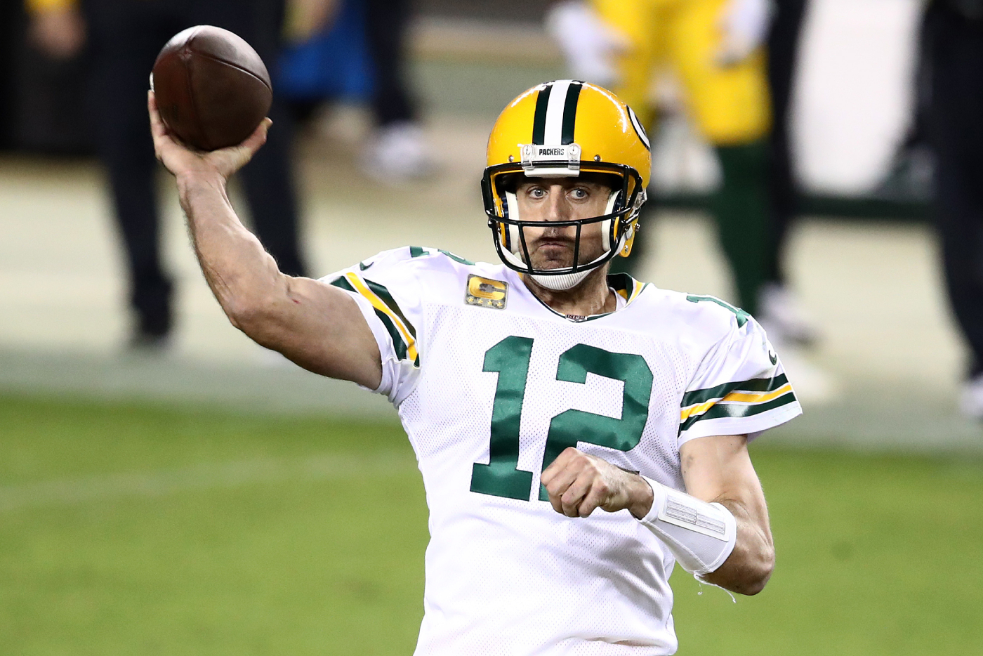 Aaron Rodgers could soon be in trouble with Colts linebacker Darius Leonard after recently making controversial comments about Fred Warner.
