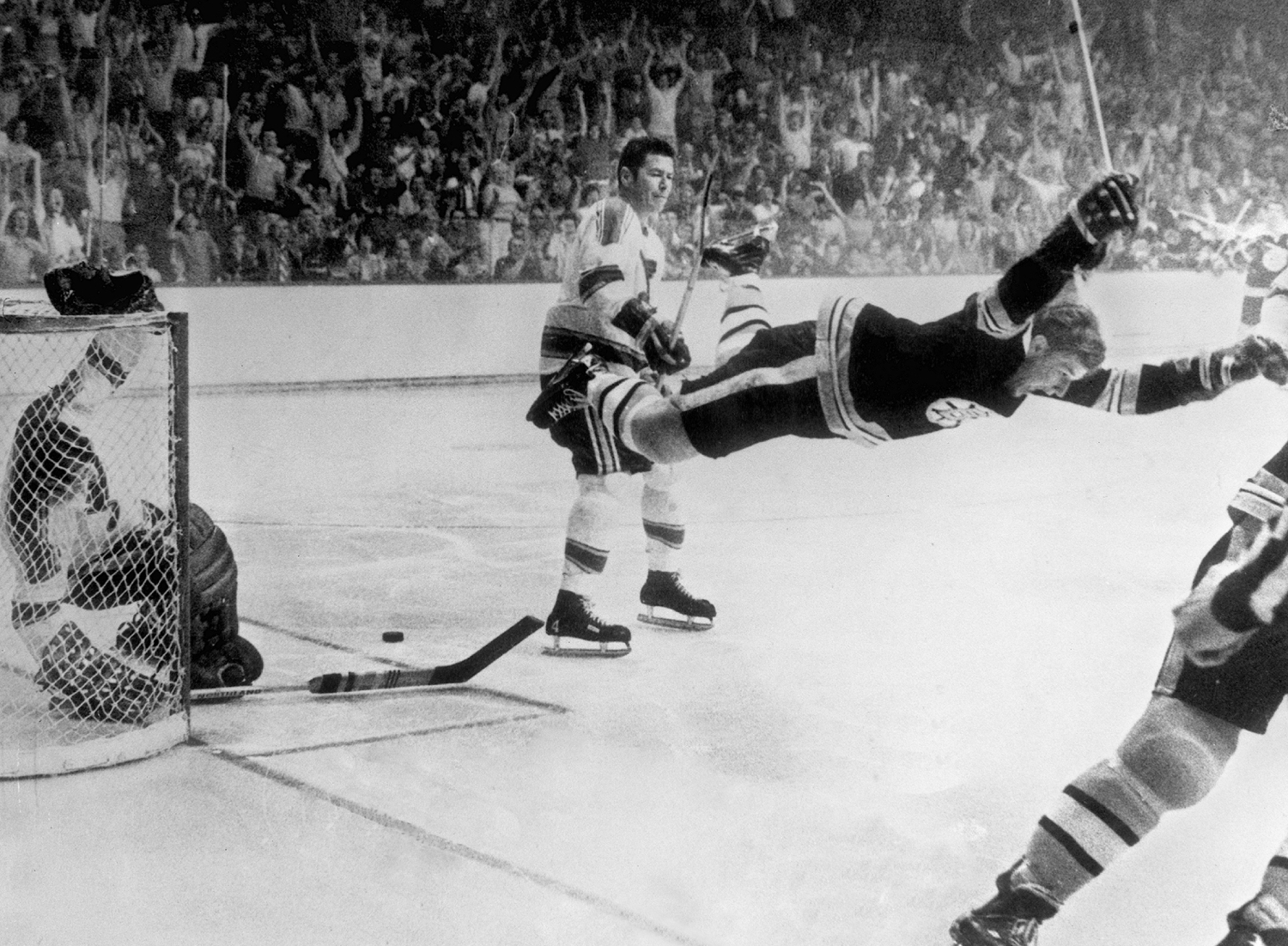 Bobby Orr said he wants to be a "teammate" of Donald Trump.