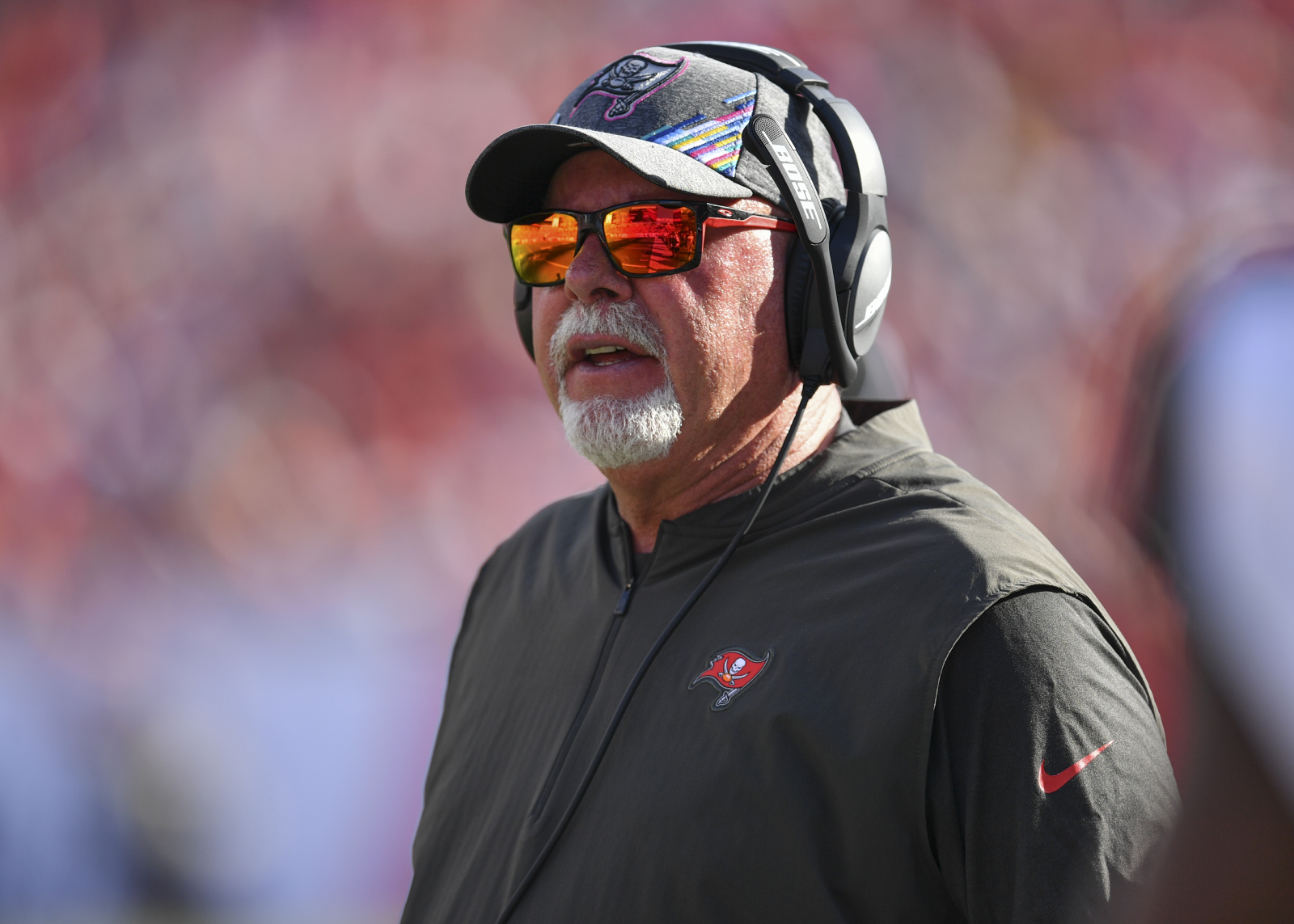 Bruce Arians and the Buccaneers have a huge game in Week 9. Ahead of the game, Arians sent out a strong message about Saints RB Alvin Kamara.