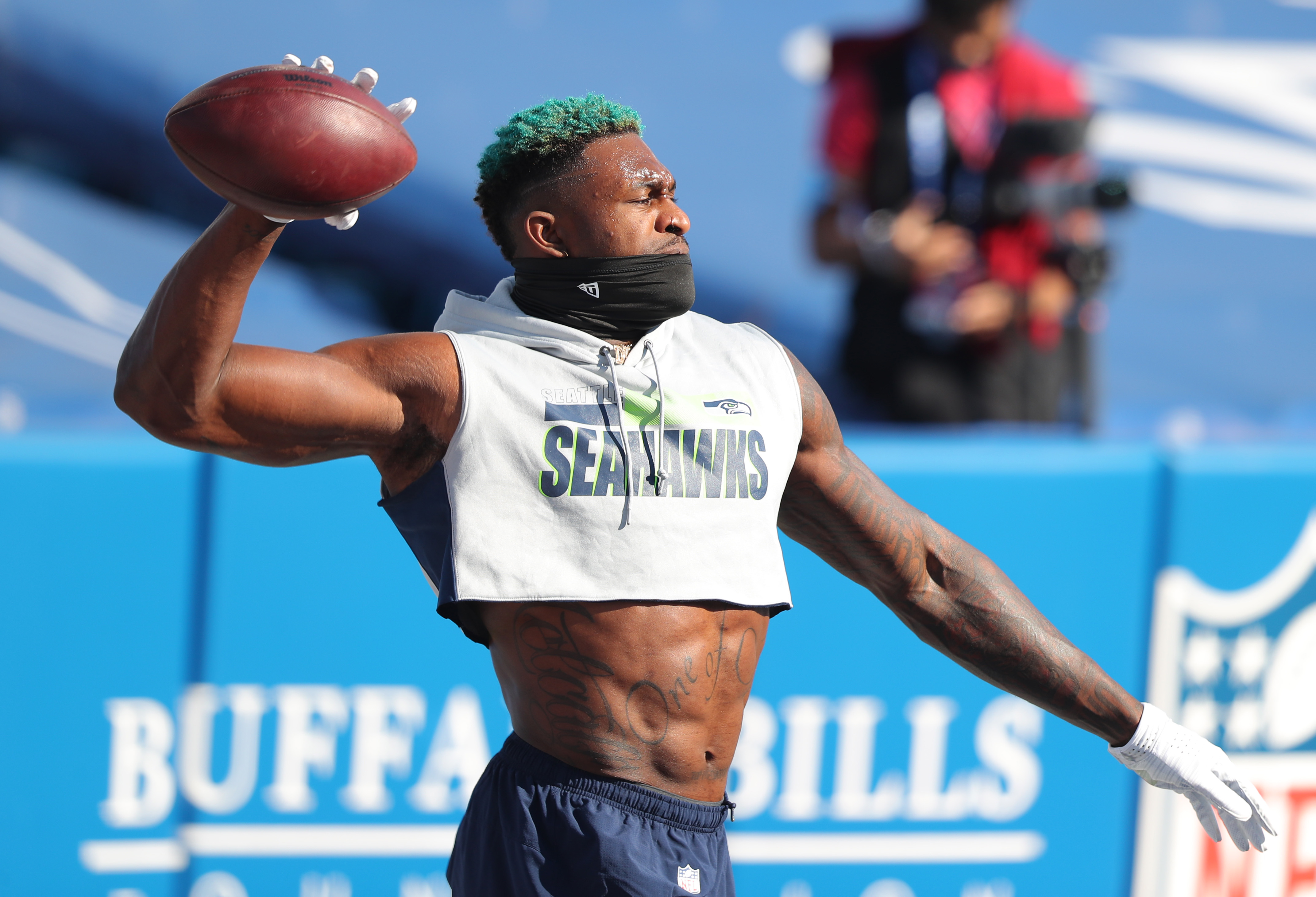 D.k. Metcalf Pictures - Dk metcalf has somehow gotten bigger since last