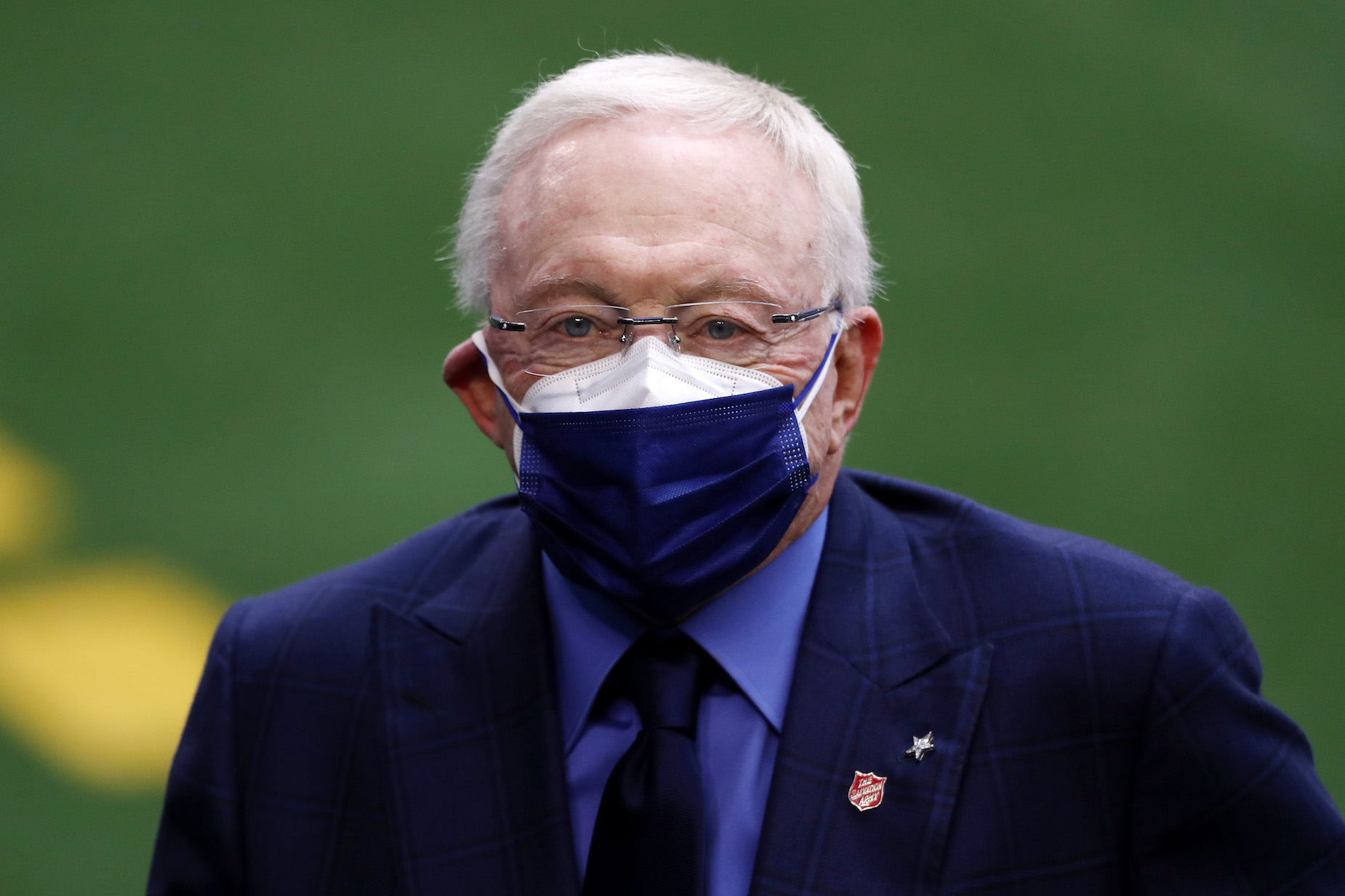 Jerry Jones is worth billions of dollars, but his COVID-19 talk is cheap.