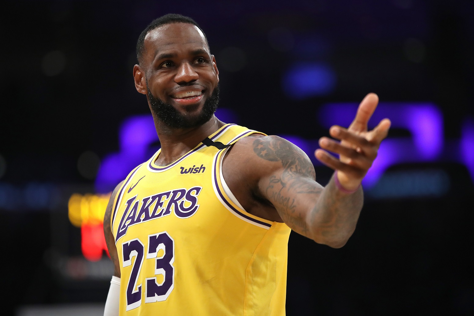 lebron james switch to lakers