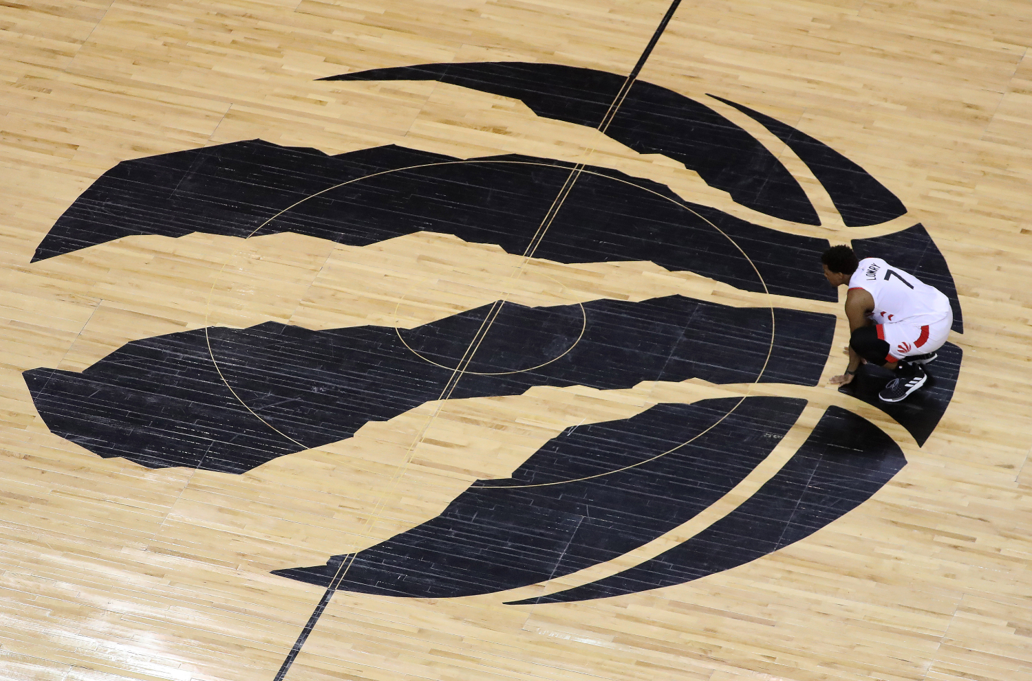 The Toronto Raptors need a place to play for the 2020-21 NBA season. There is now a new possibility that the Raptors are considering.