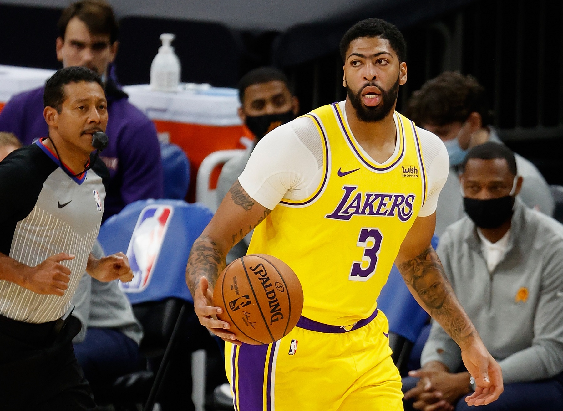 The Lakers’ Anthony Davis Even Says No To His Mother When It Comes To Money
