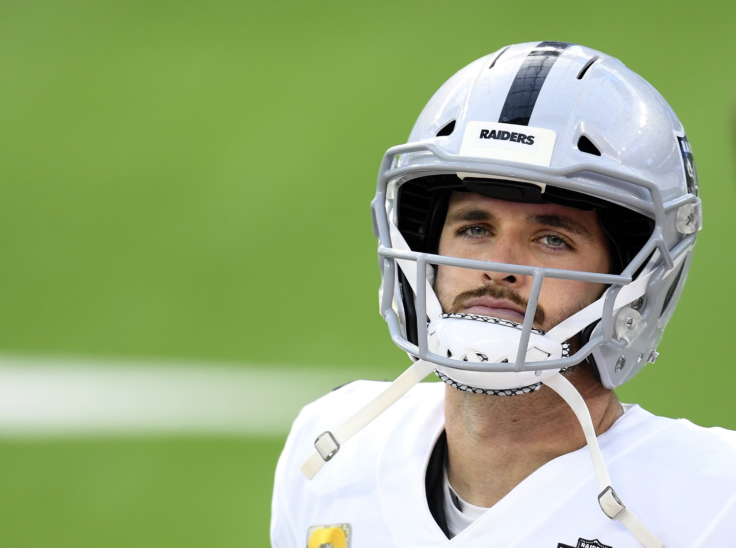 A Look at the Weird Rumor That Las Vegas Raiders QB Derek Carr Wears  Eyeliner