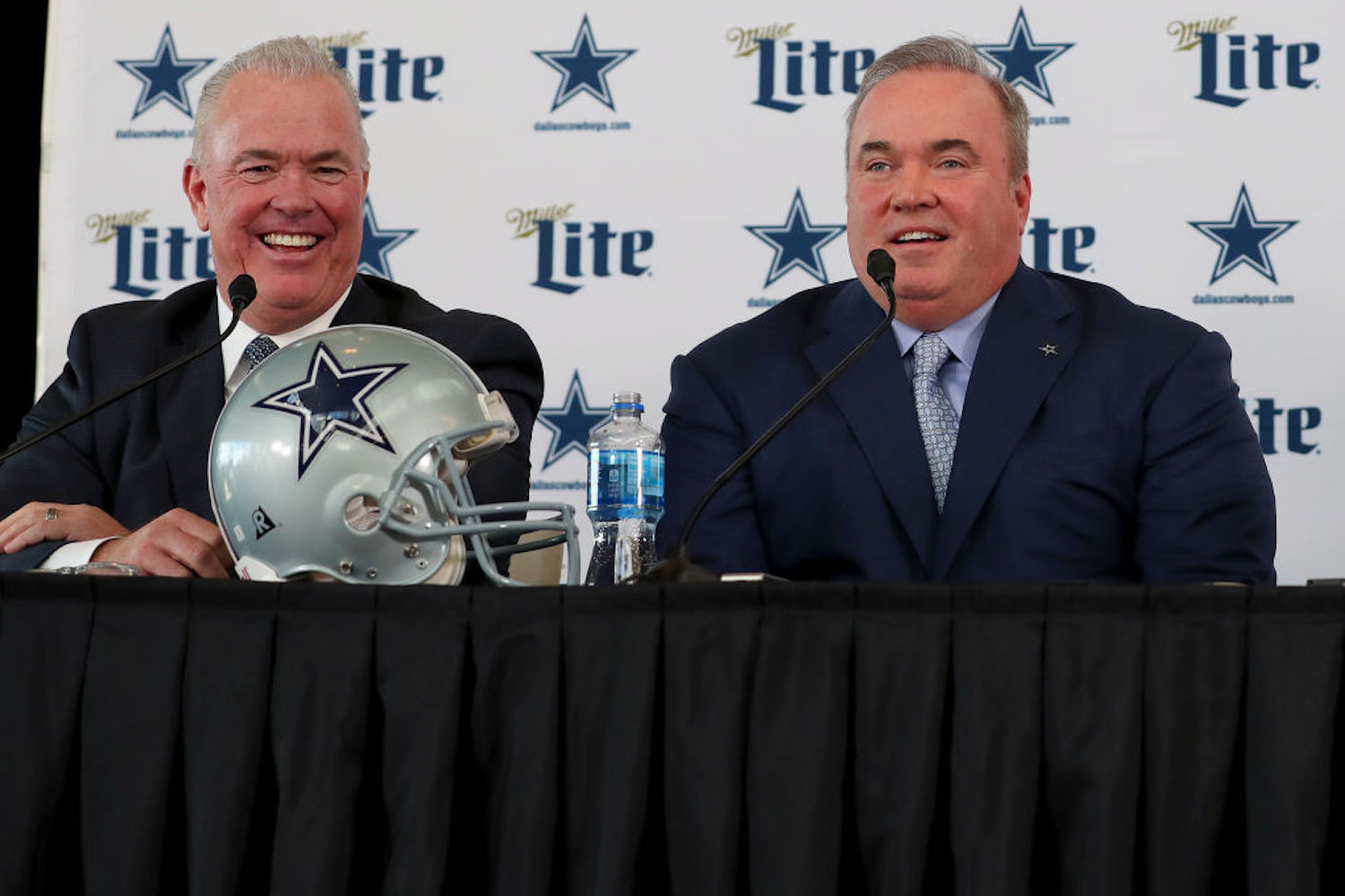 Mike McCarthy's days with the Cowboys seemed to be numbered after a rough first season, but Stephen Jones isn't giving up on the head coach.