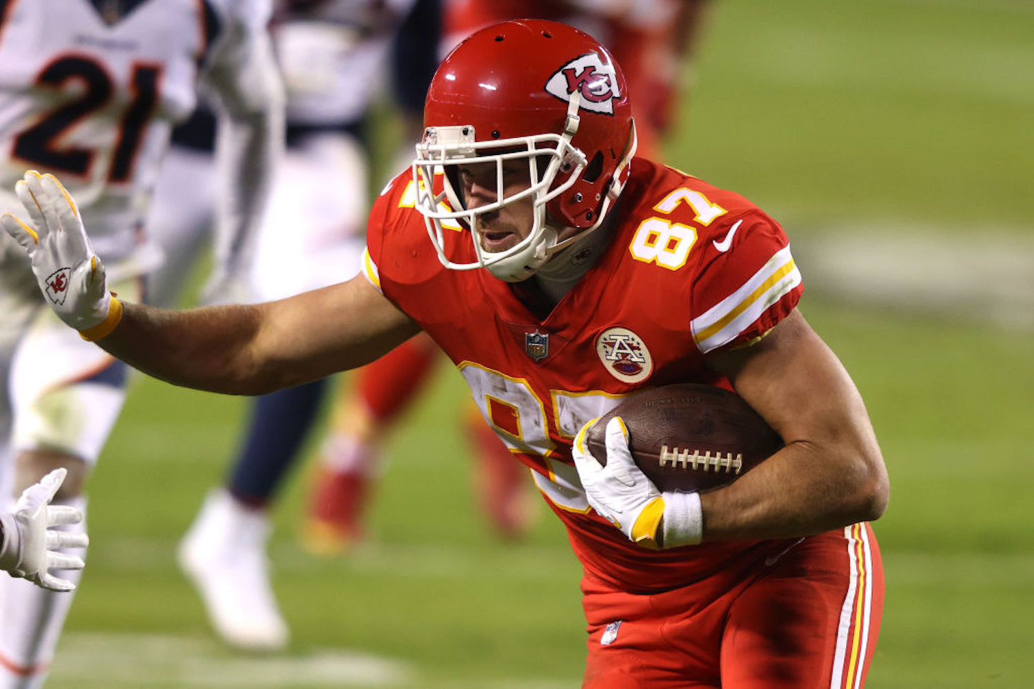 On Sunday night, Travis Kelce became the first tight end in NFL history to record 1,000 receiving yards in five seasons.