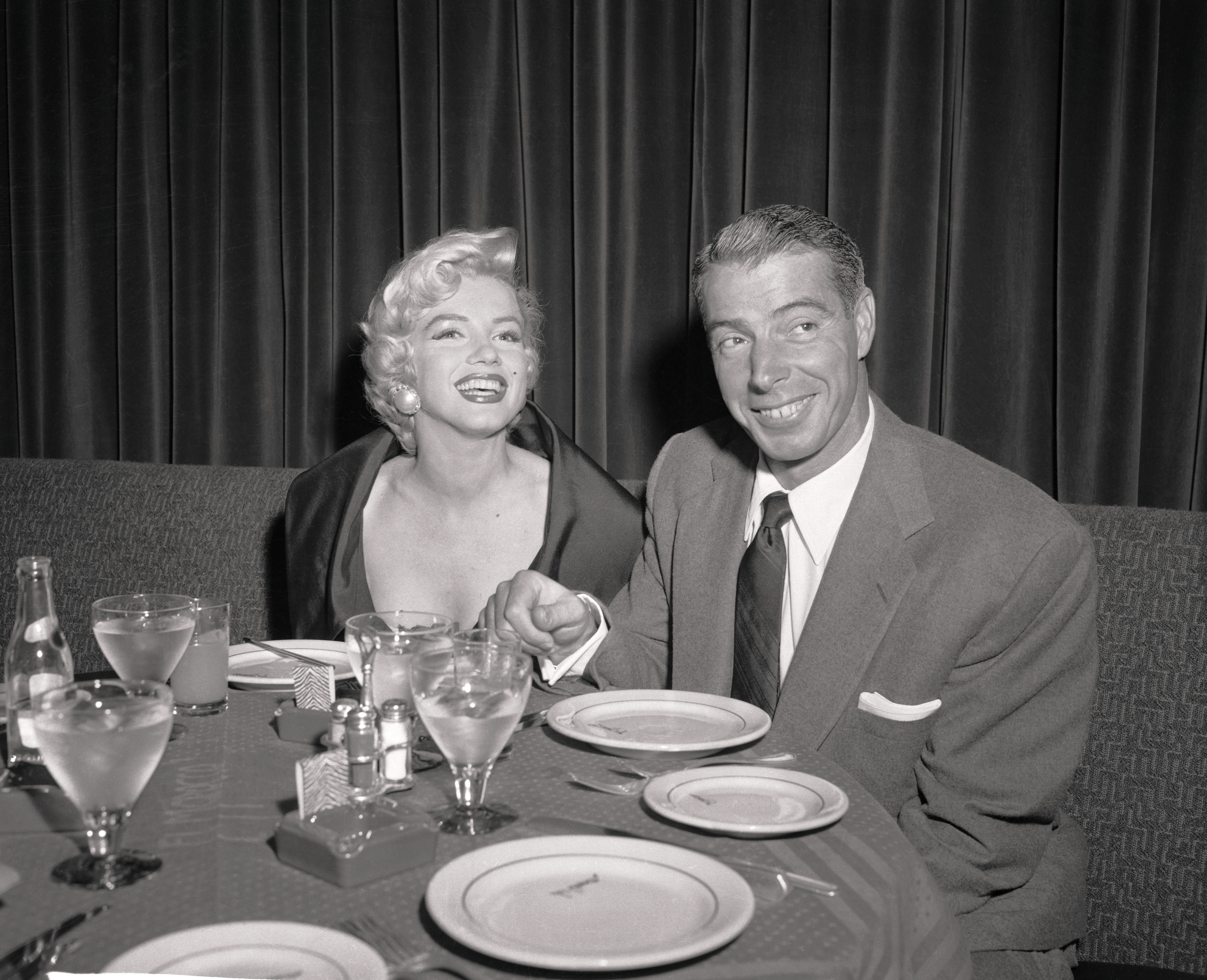 Marilyn Monroe and Joe DiMaggio