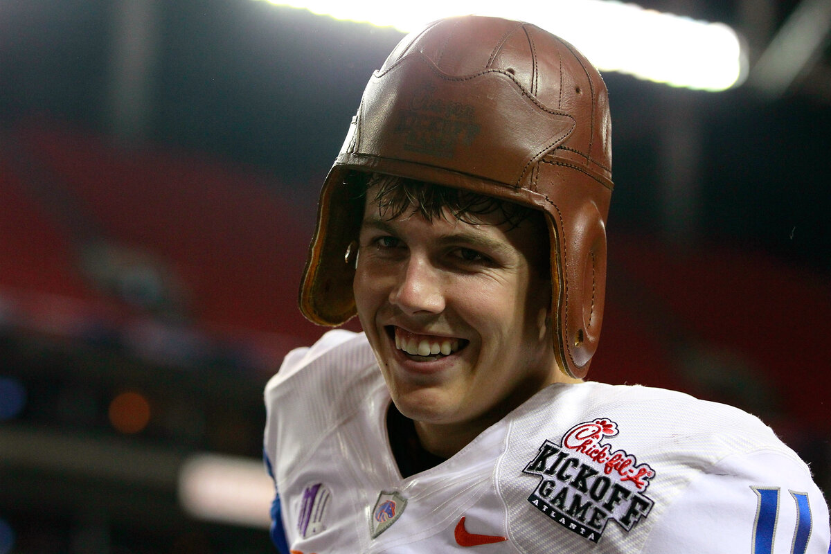 kellen-moore-overcame-the-clich-d-height-concerns-to-become-a-college-football-legend-at-boise-state