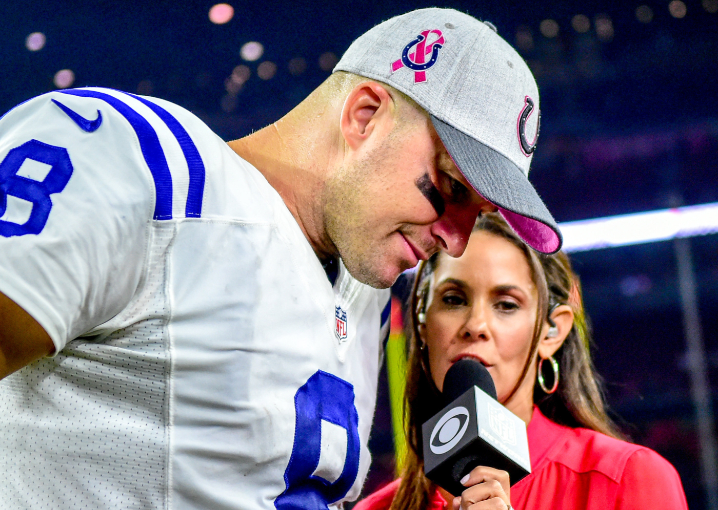 Matt Hasselbeck led the Indianapolis Colts to a win in 2015. However, he was "on his deathbed" just days before playing in the game.