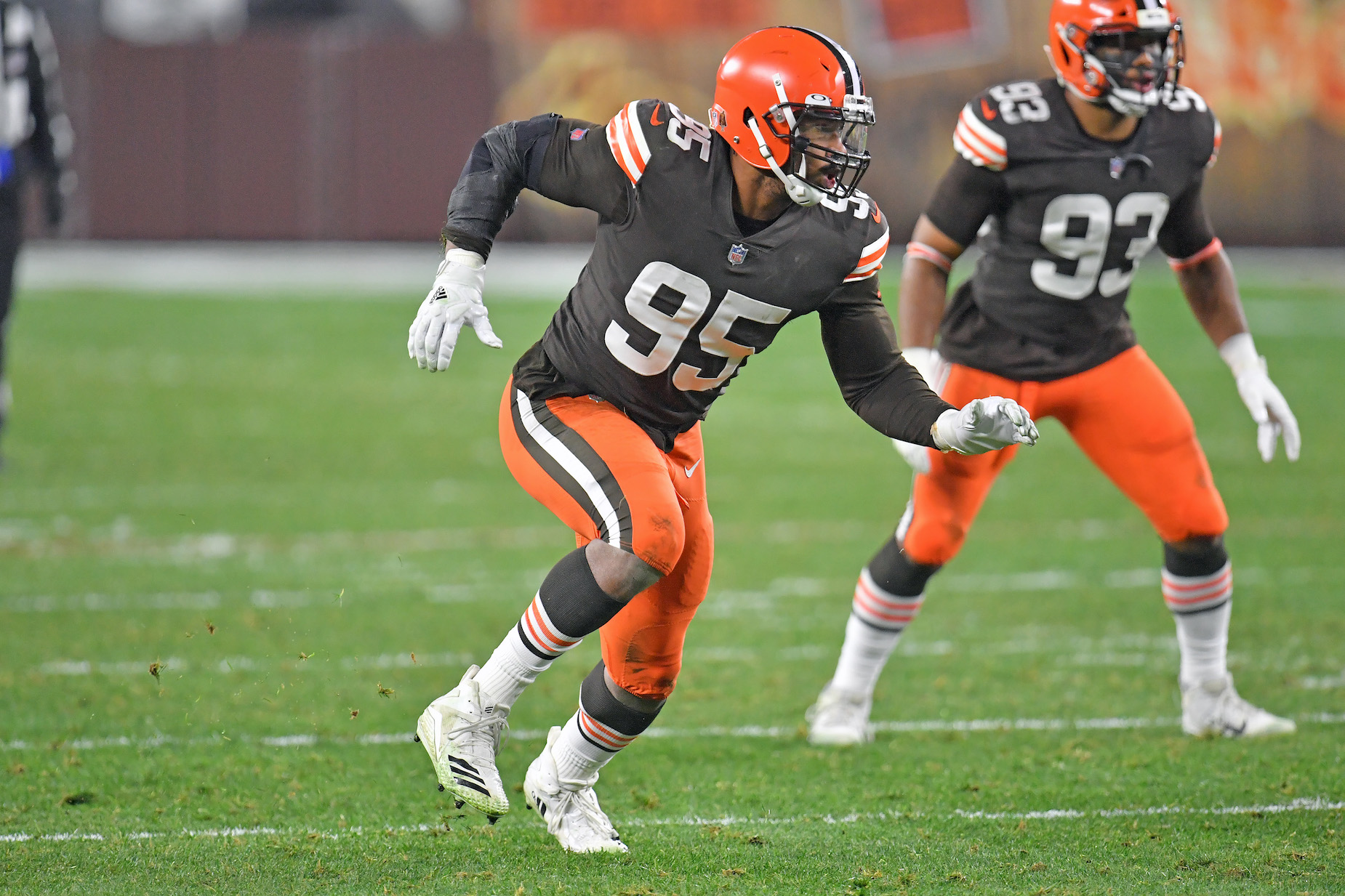 Browns defensive end Myles Garrett beat COVID-19, but still isn't back to 100%. |