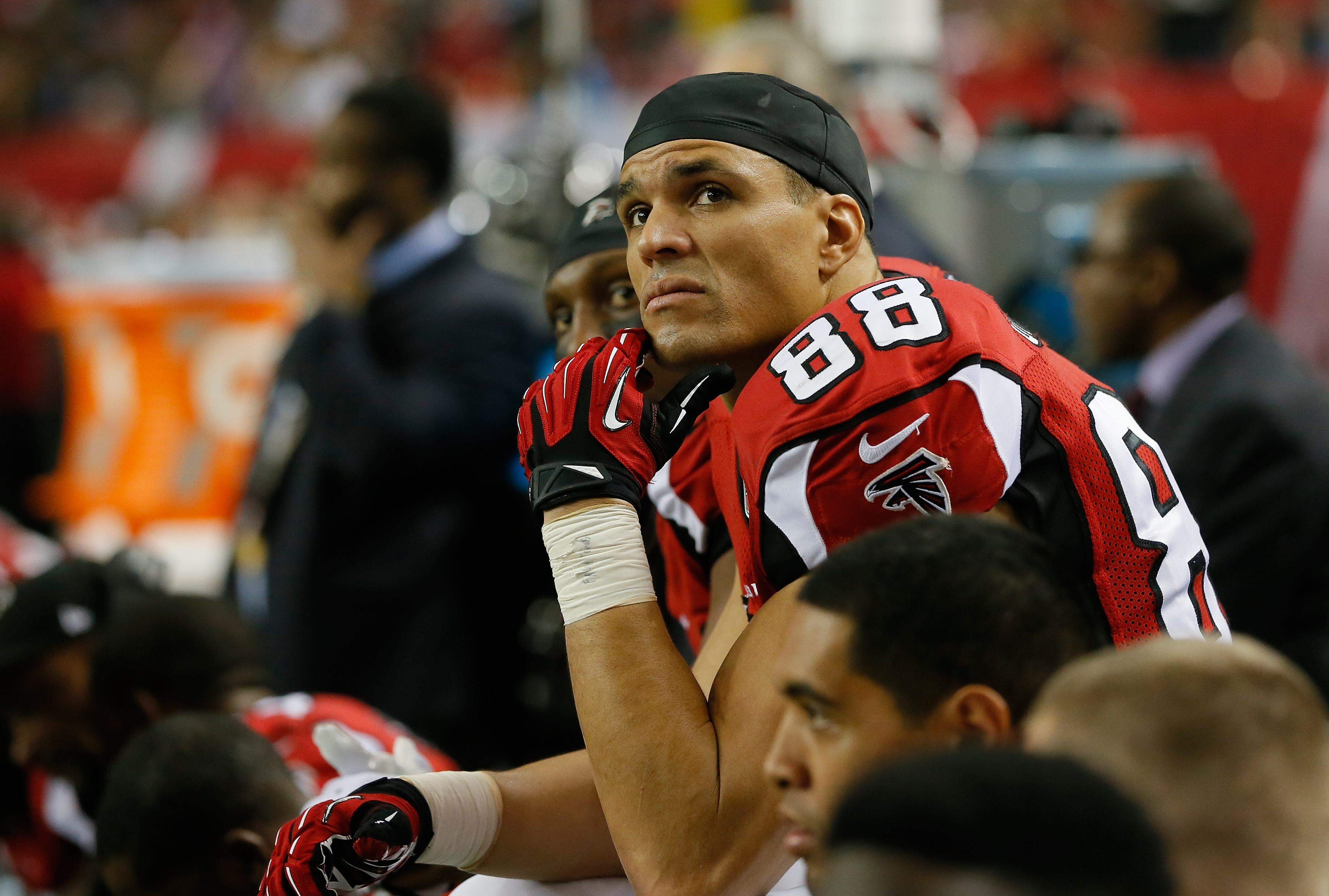 The Real Story of Tony Gonzalez’s Trade to the Falcons: ‘I Thought for Sure I Was Getting Out of There’