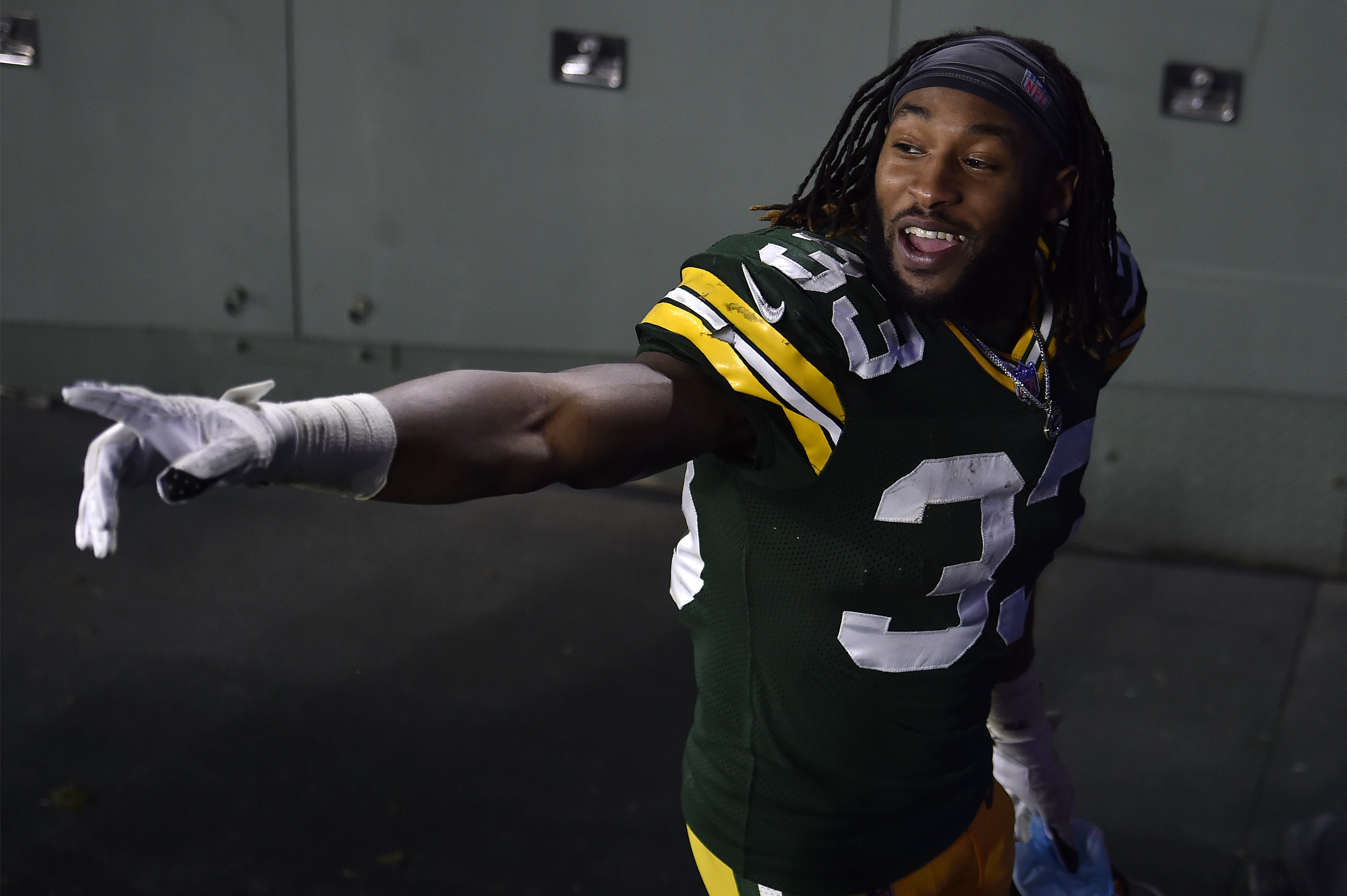 aaron jones away jersey