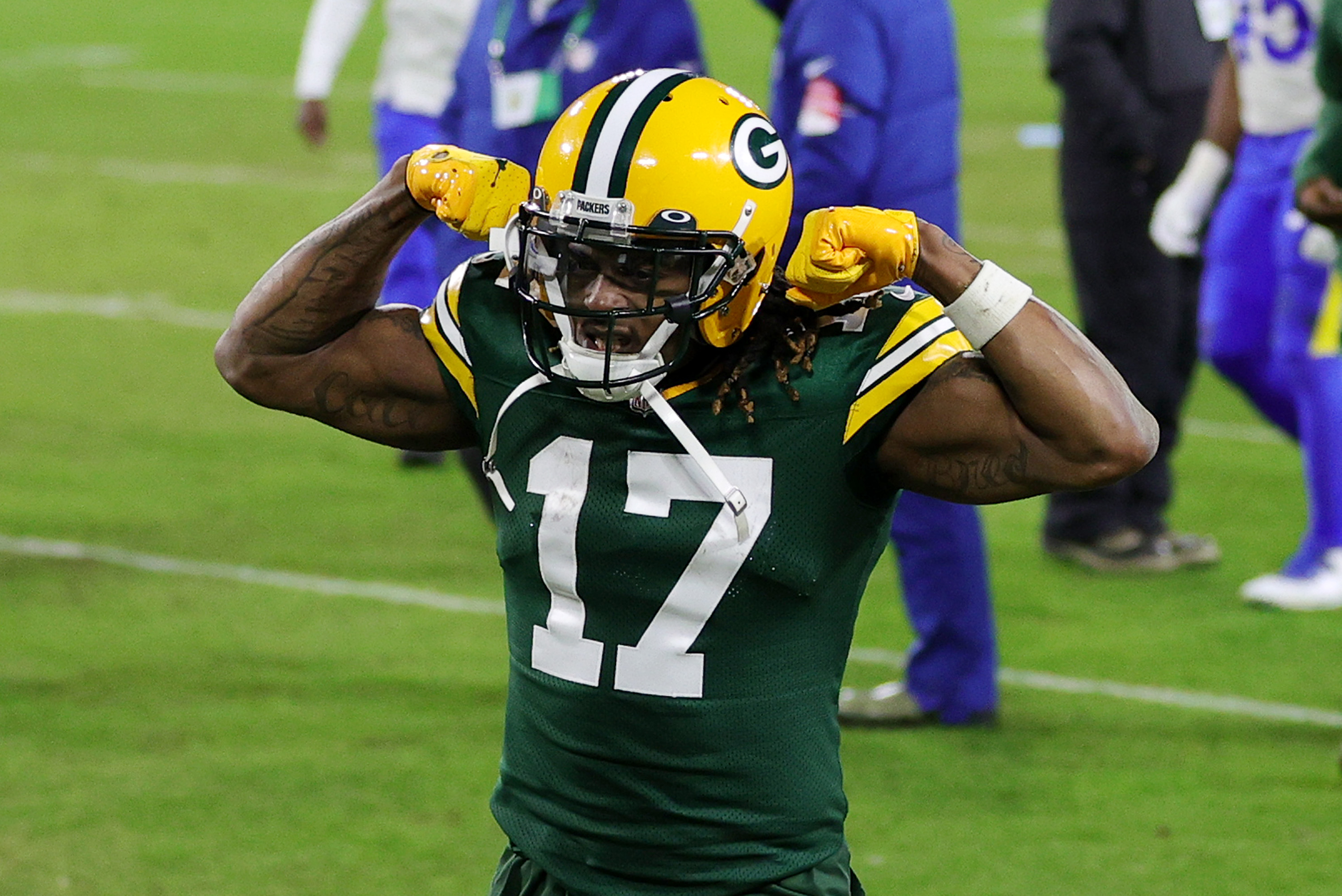 Davante Adams of the Green Bay Packers celebrates defeating the Rams