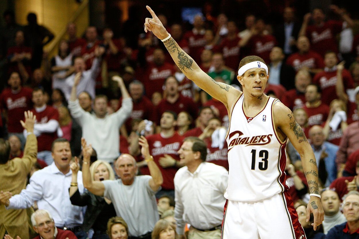 Former Cleveland Cavaliers guard Delonte West has had major issues in retirement. Thanks to Mark Cuban, West’s rehabilitation is about to come full circle.