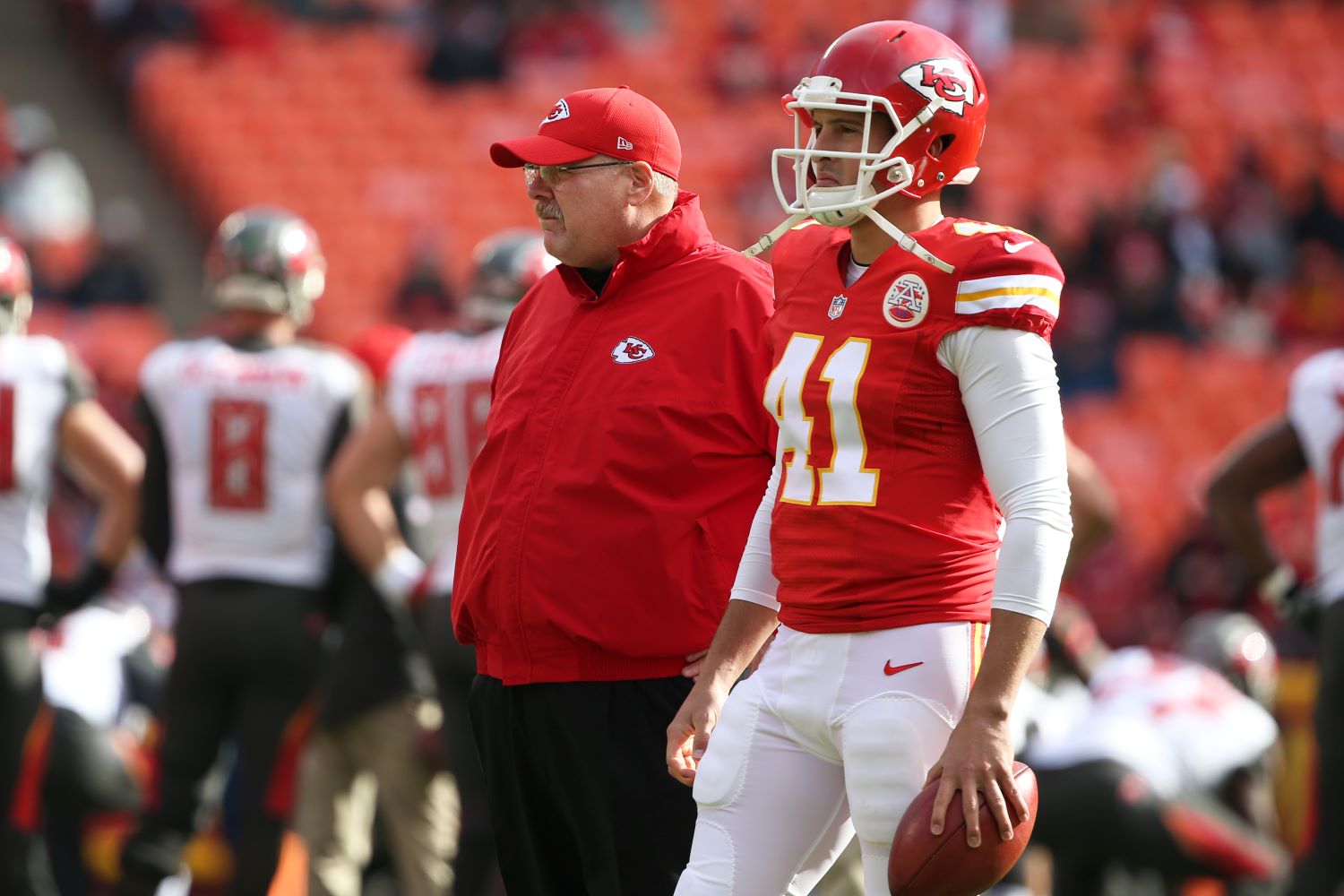 Kansas City Chiefs long snapper James Winchester tragically lost his father in a bizarre murder story involving a former Army marksman.