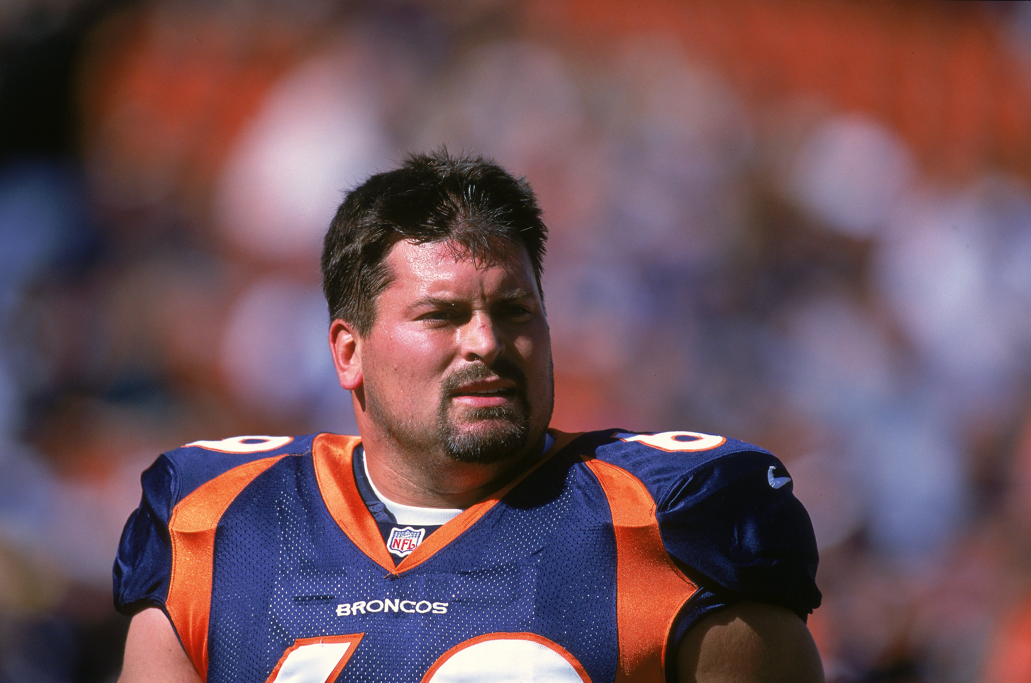 Mark Schlereth of the Denver Broncos on the field in 2000