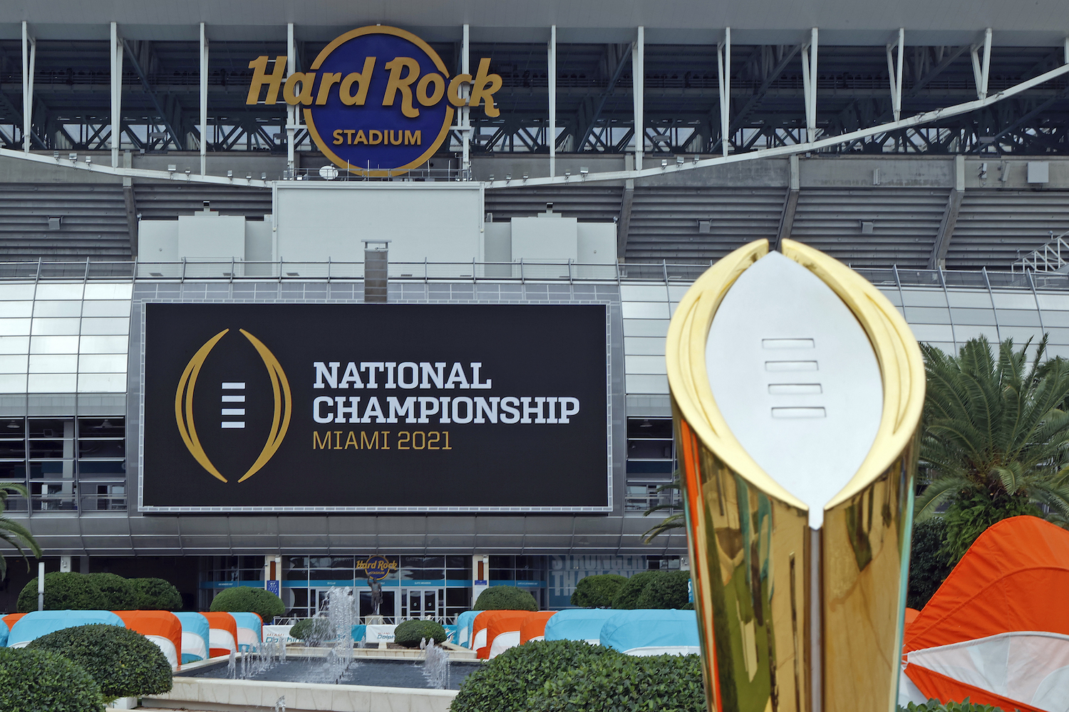 College football teams with the most national championships