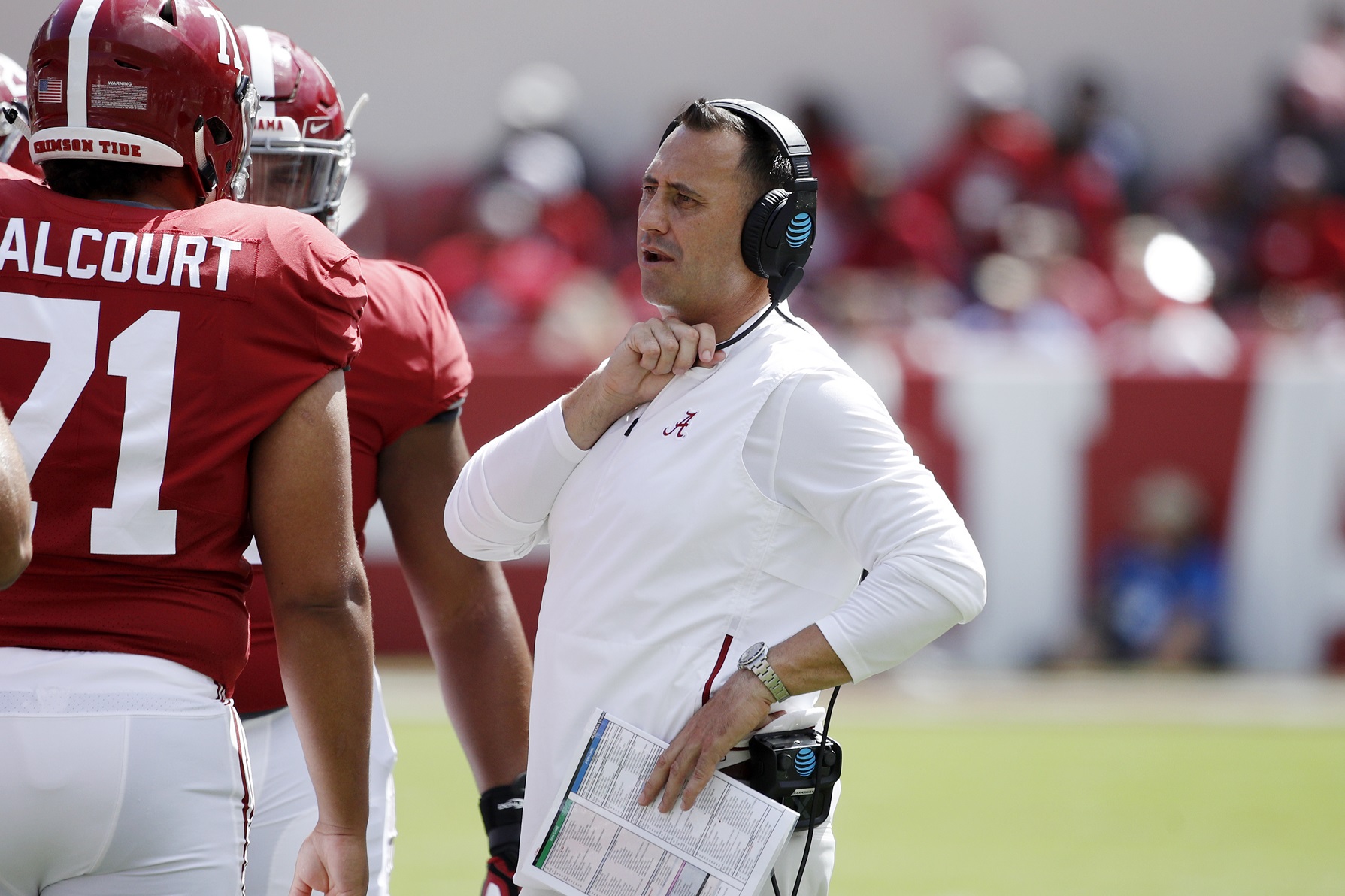 The Texas Longhorns Are About To Make Steve Sarkisian a Dangerously Desperate Hire