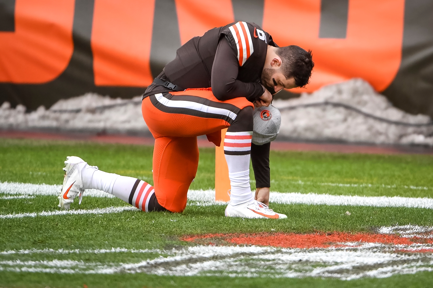 Baker Mayfield of the Cleveland Browns takes a knee in the end zone before the first quarter against the Pittsburgh Steelers at FirstEnergy Stadium.